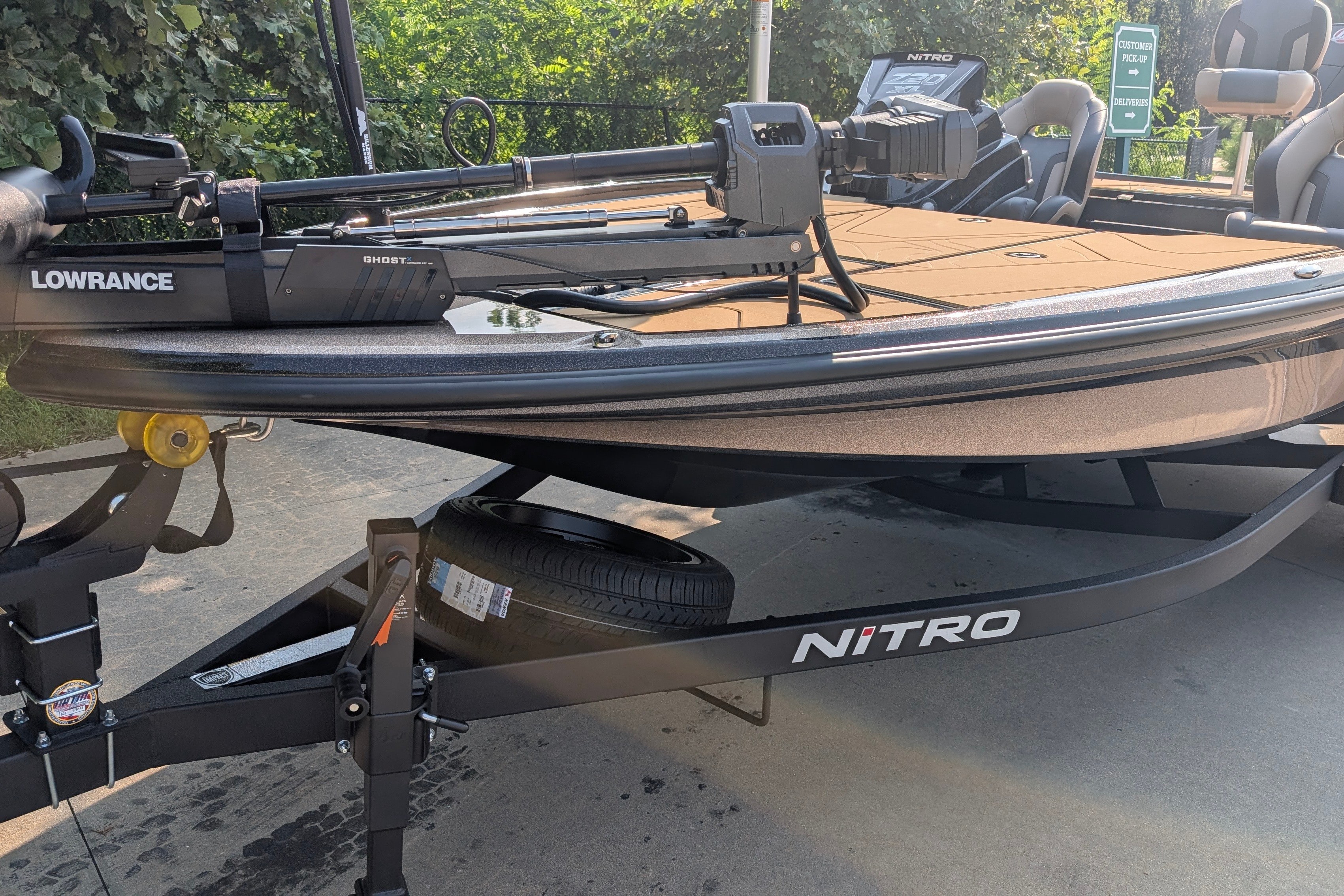 2027 NITRO Z20 XL - $83420.00 at Bass Pro Shops