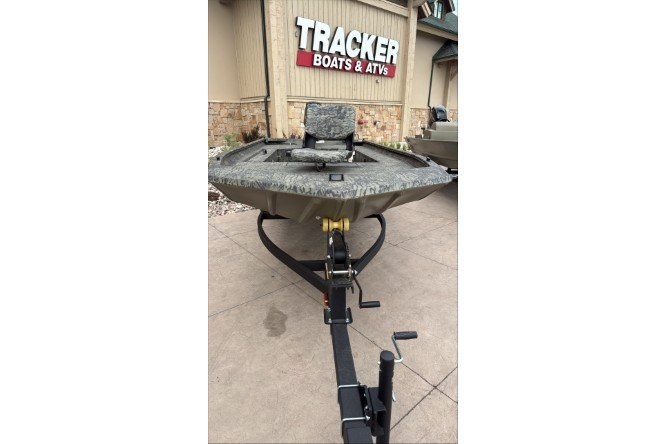  2027 TRACKER GRIZZLY 1654 T SPORTSMAN - $19820.00 at Bass Pro Shops
