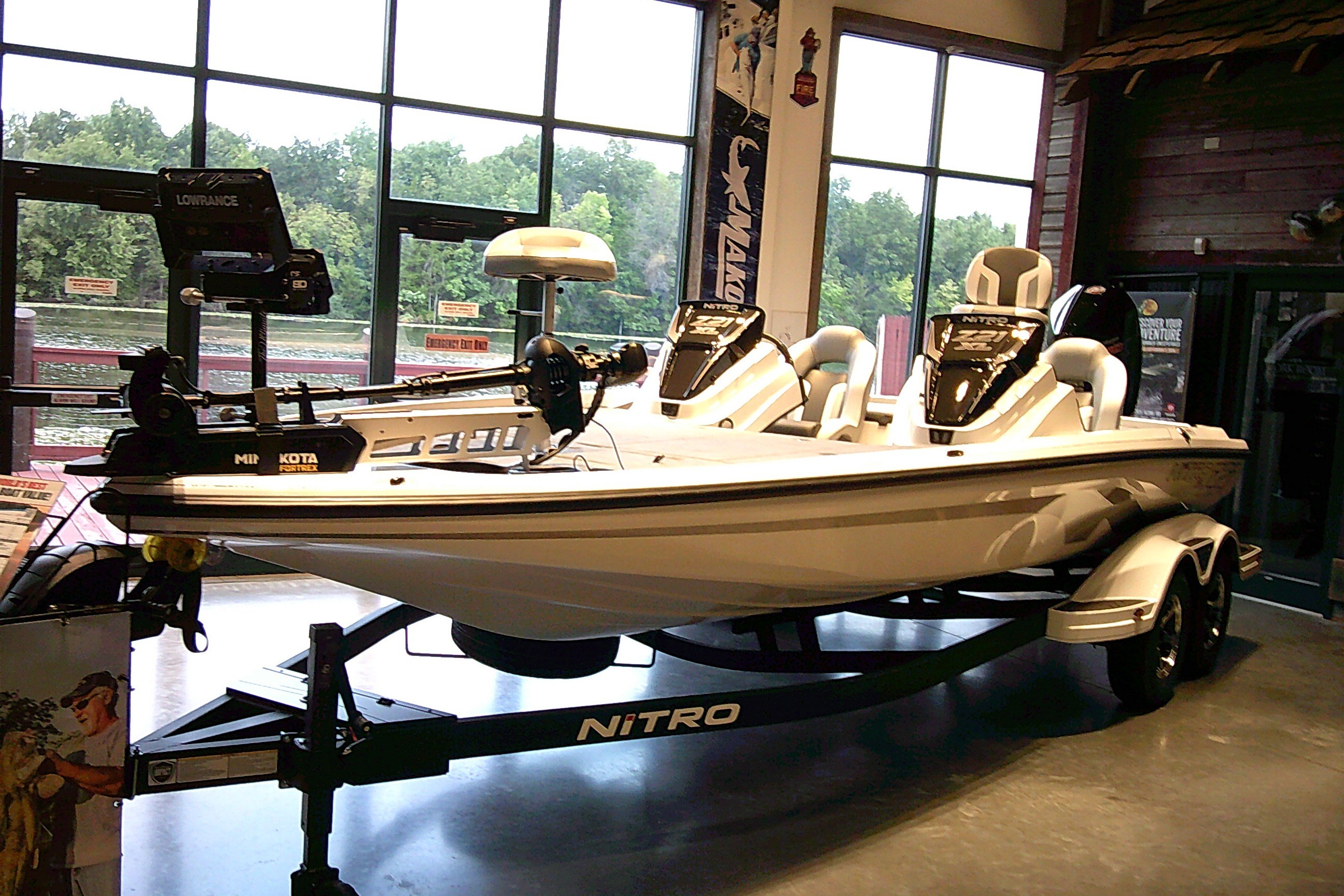  2027 NITRO Z21 XL - $72875.00 at Bass Pro Shops