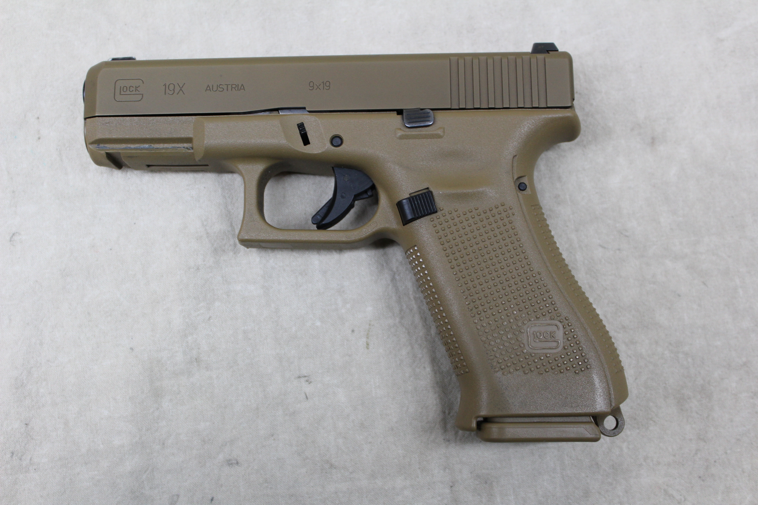 Glock 19X ~ 9mm Luger ~ - Glock
