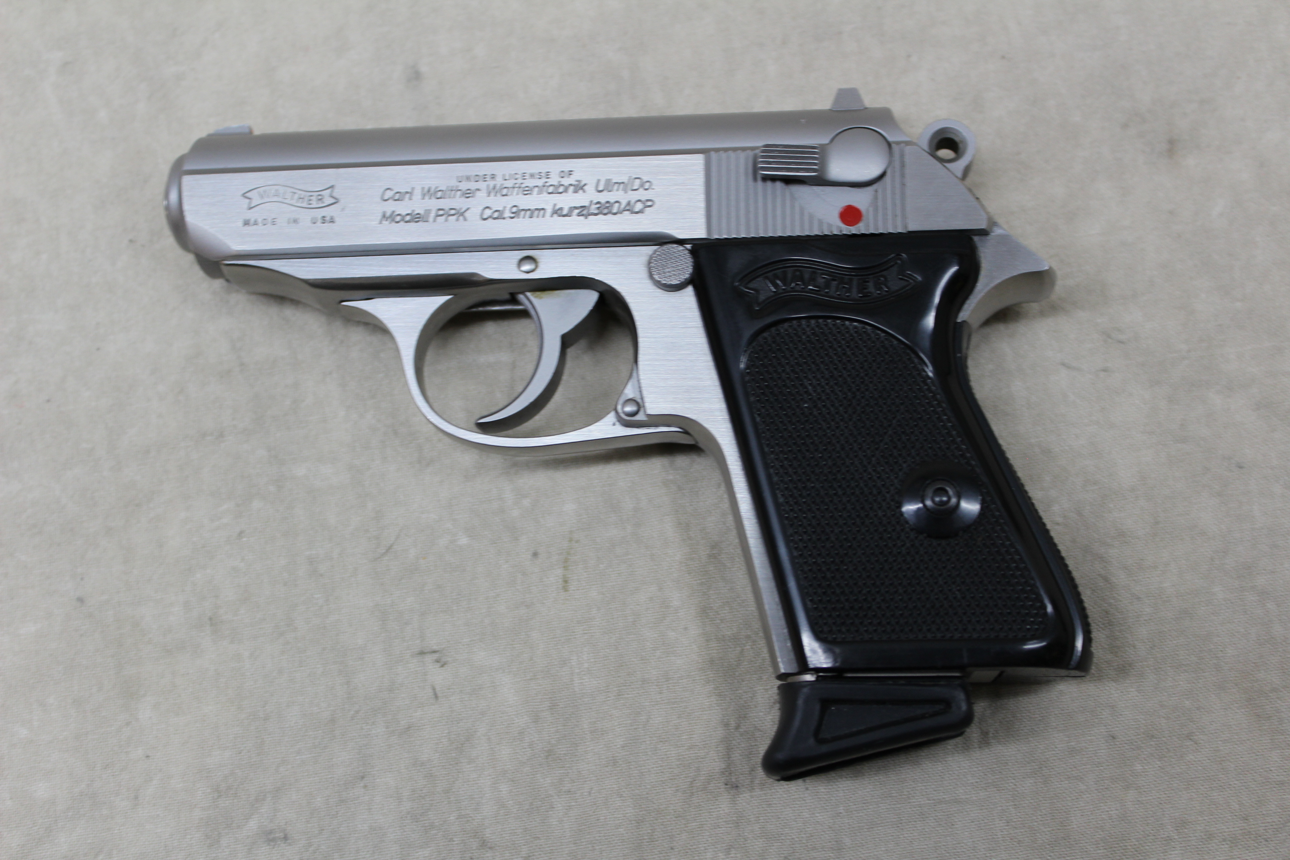 Interarms PPK ~ 9mm Kurz ~ - Walther Arms