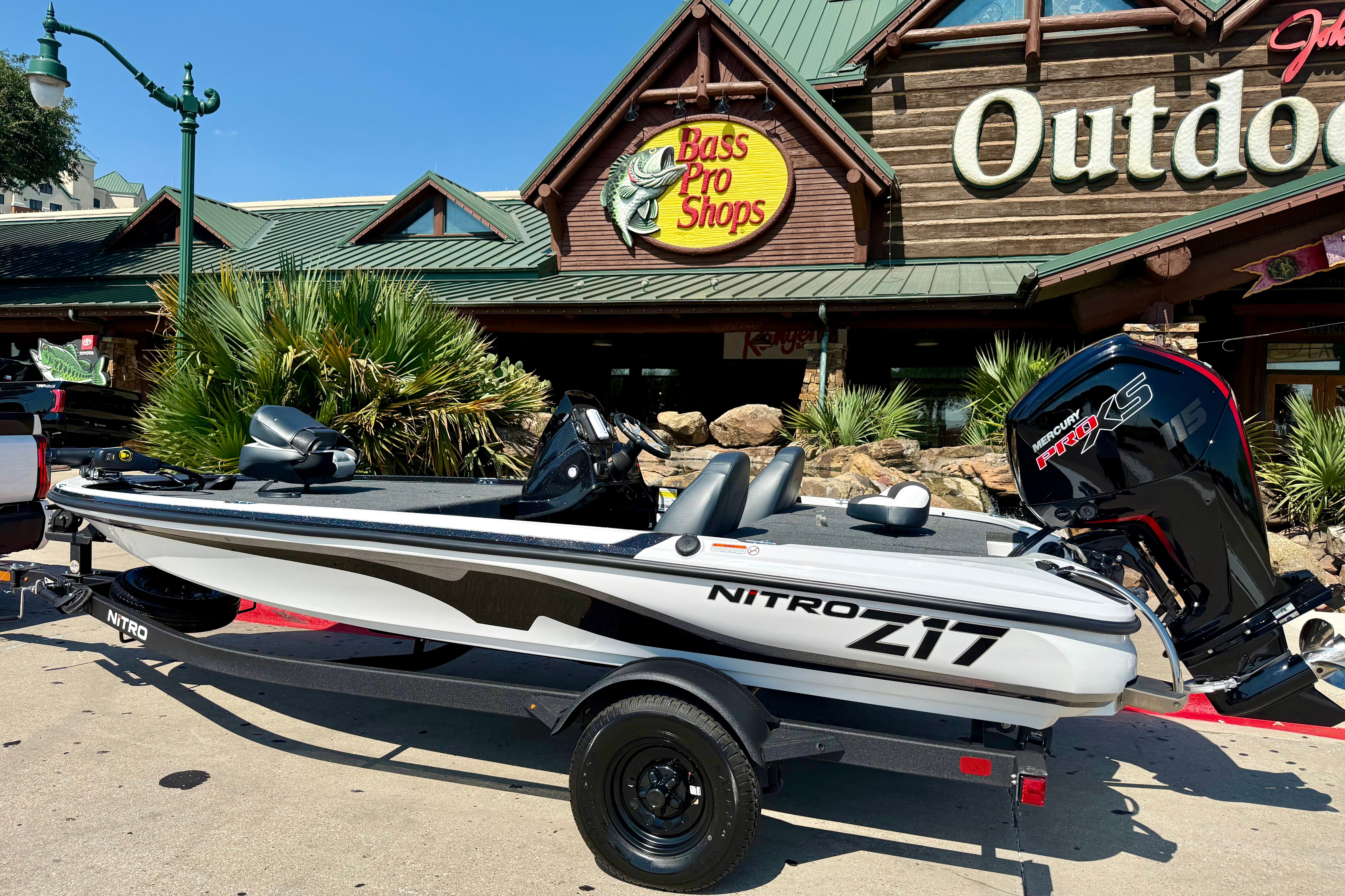  2027 NITRO Z17 - $35285.00 at Bass Pro Shops