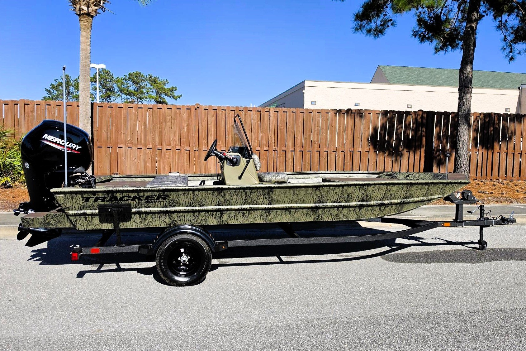  2027 TRACKER GRIZZLY 1860 CC - $30137.00 at Bass Pro Shops