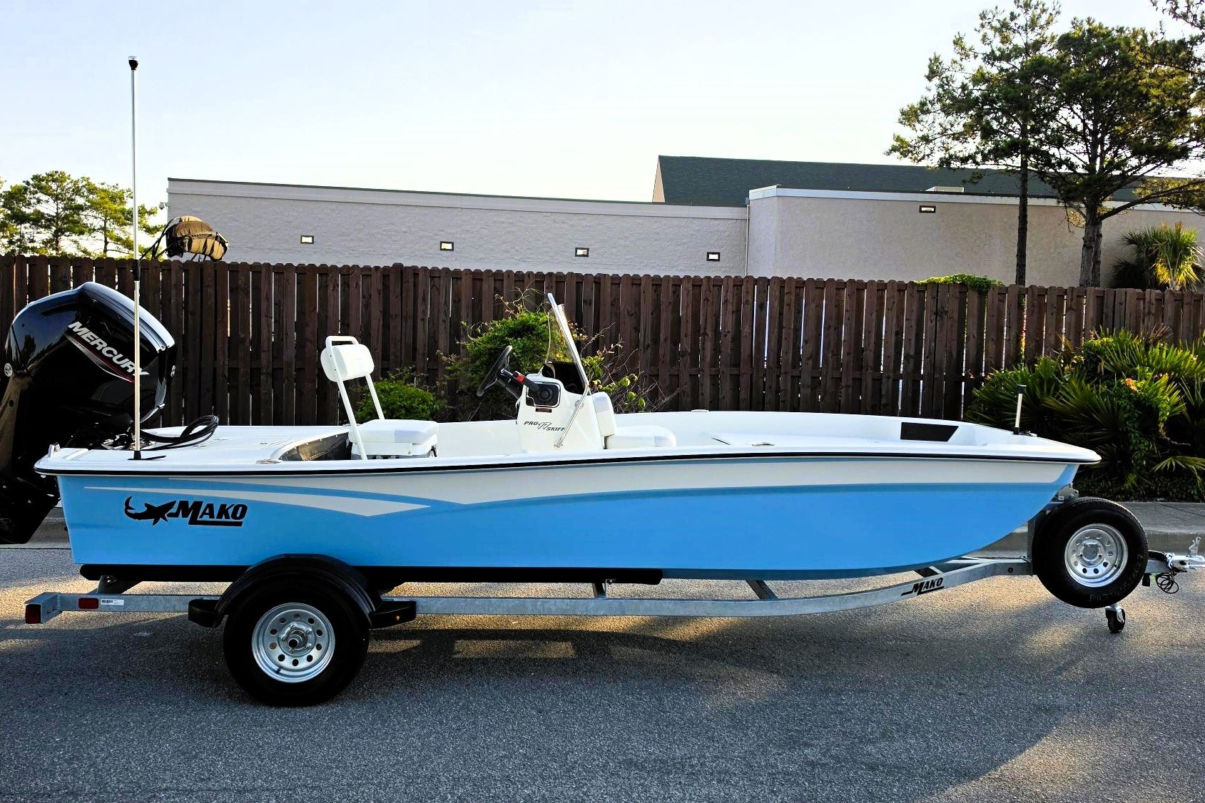  2027 MAKO PRO SKIFF 17 CC - $31698.00 at Bass Pro Shops