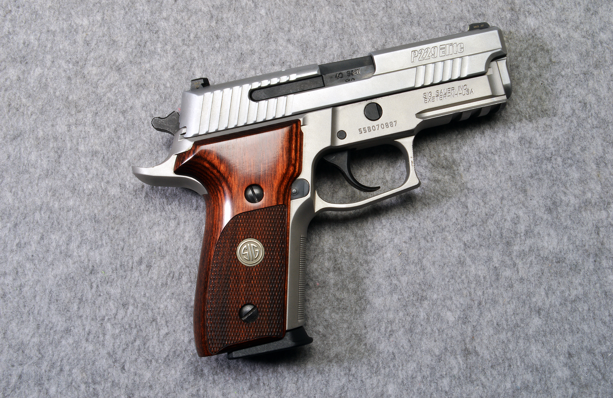 SIG Sauer ~ P229 Stainless Elite ~ .40 S&amp;ampW - Sig Sauer