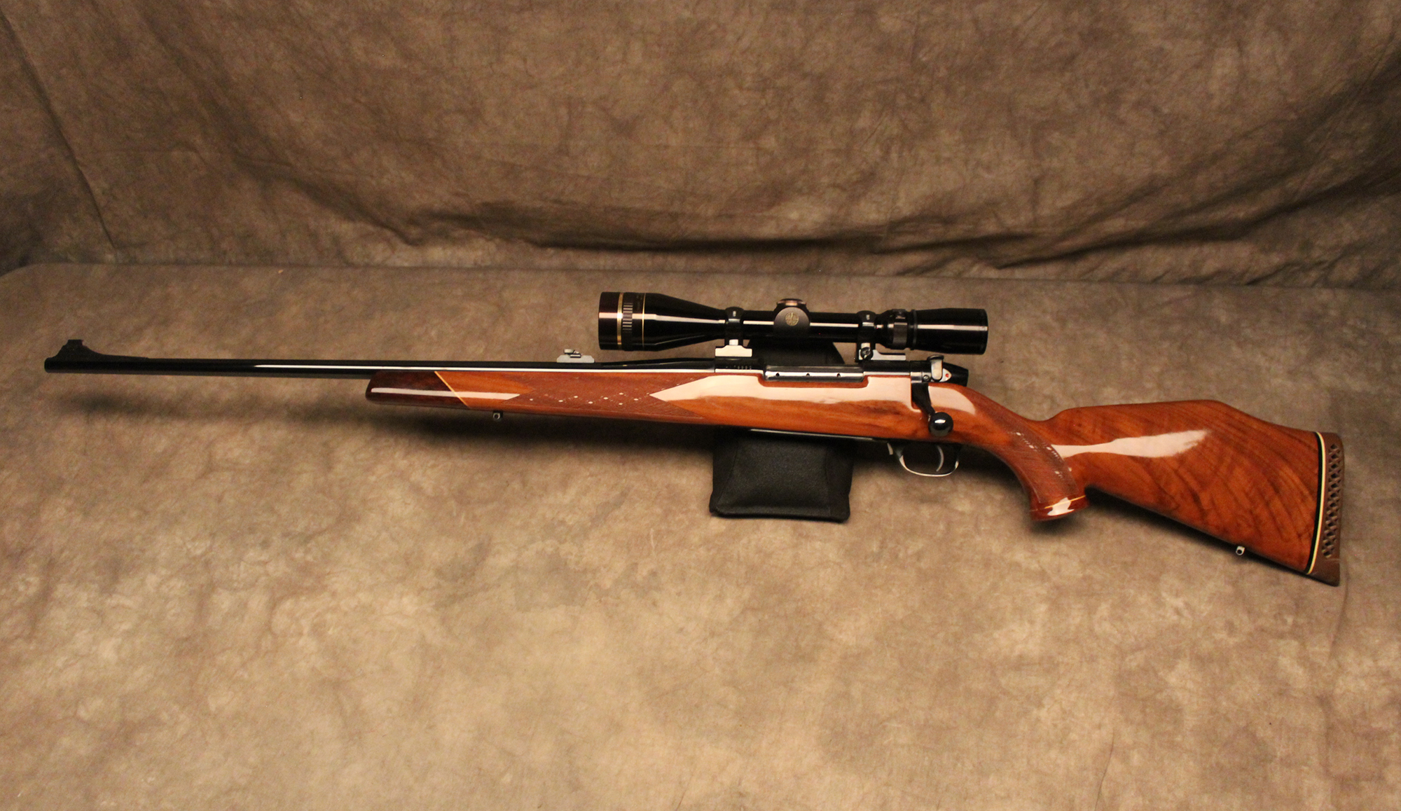  Weatherby~Mark V Deluxe~7mm Weatherby Magnum - $1799.99 at Bass Pro Shops