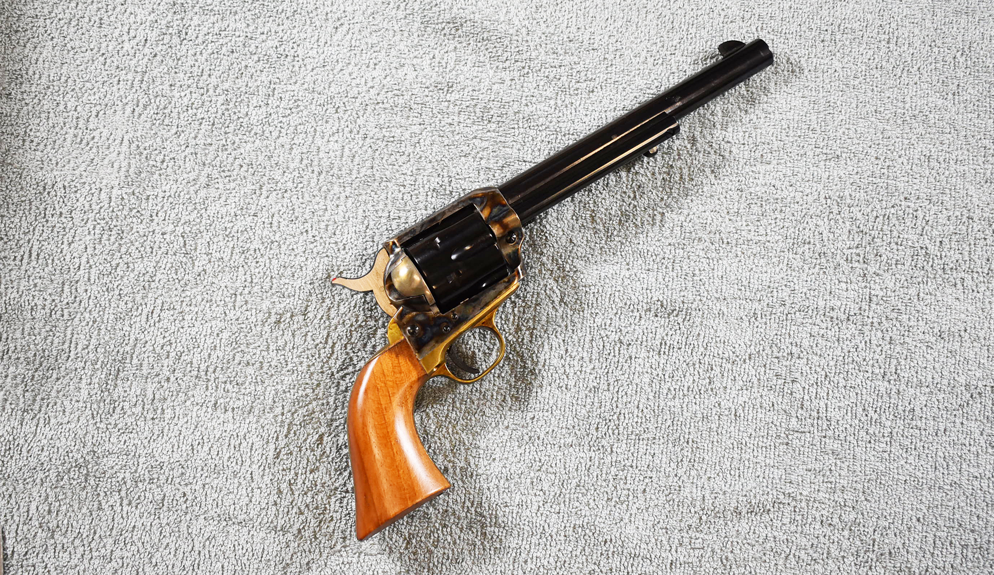 Iver Johnson/Uberti~S.A.~.44-40 Winchester - Iver Johnson Arms