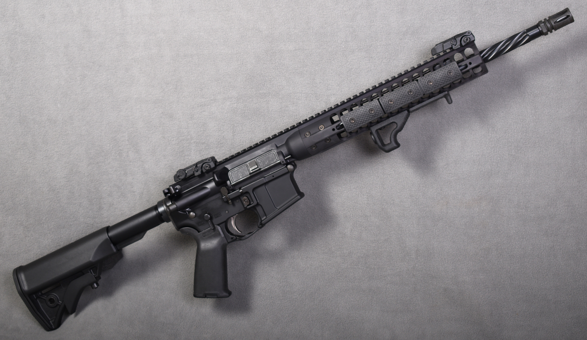 LWRC ~ M6IC ~ 5.56 NATO