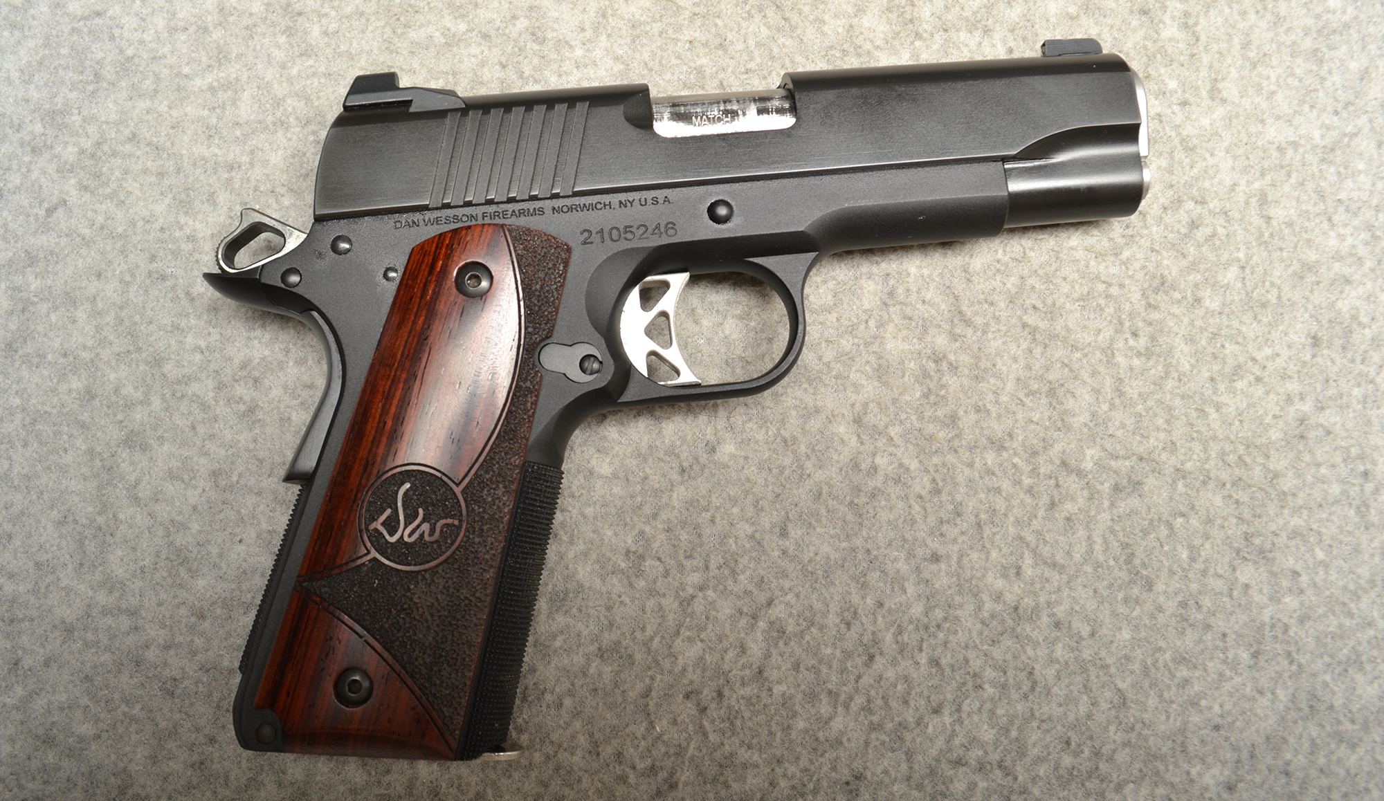 Dan Wesson ~ Vigil ~ .45 ACP - Dan Wesson