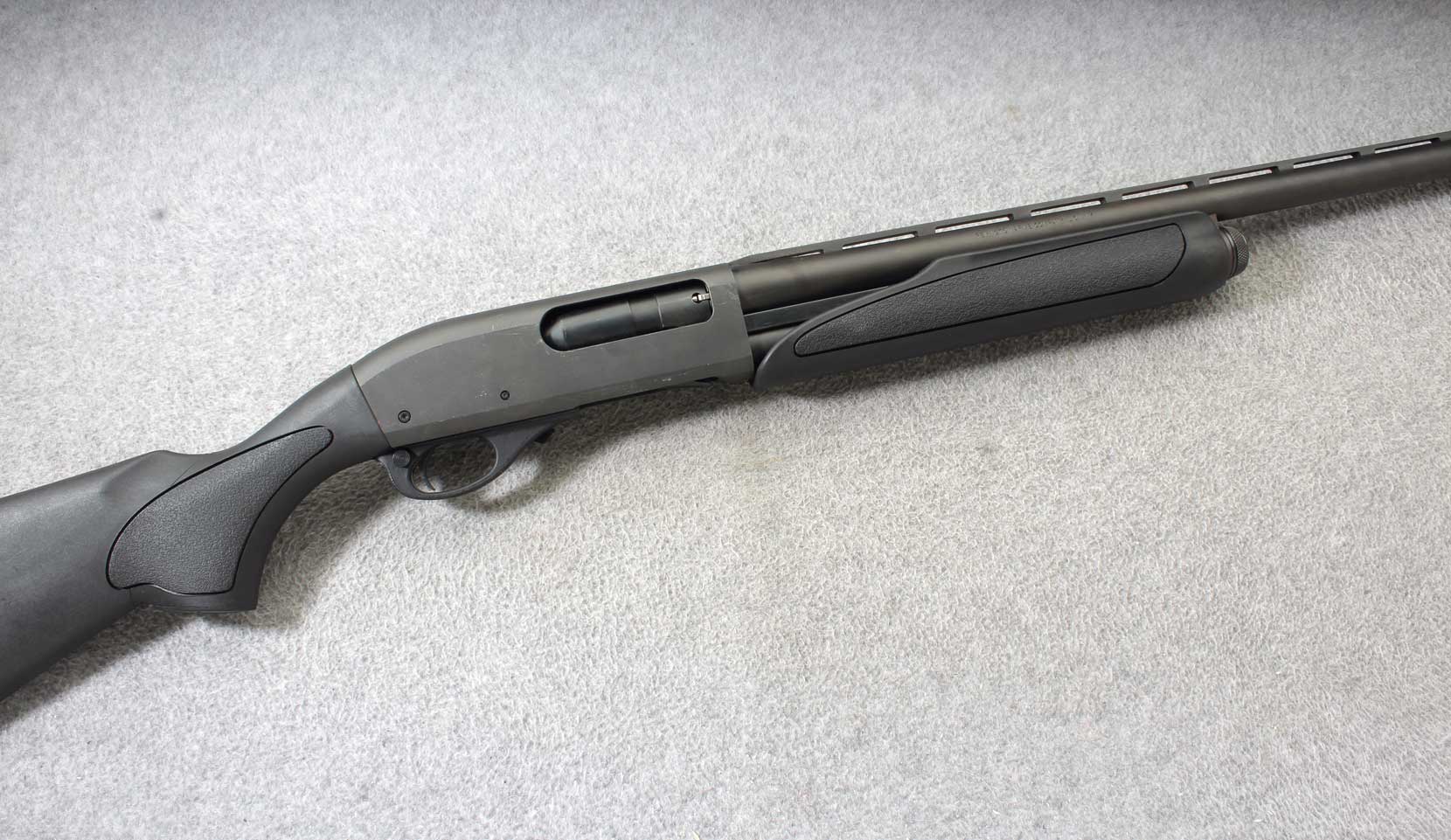 Remington ~ Model 870 Express Super Mag ~ 12 Gauge - Remington