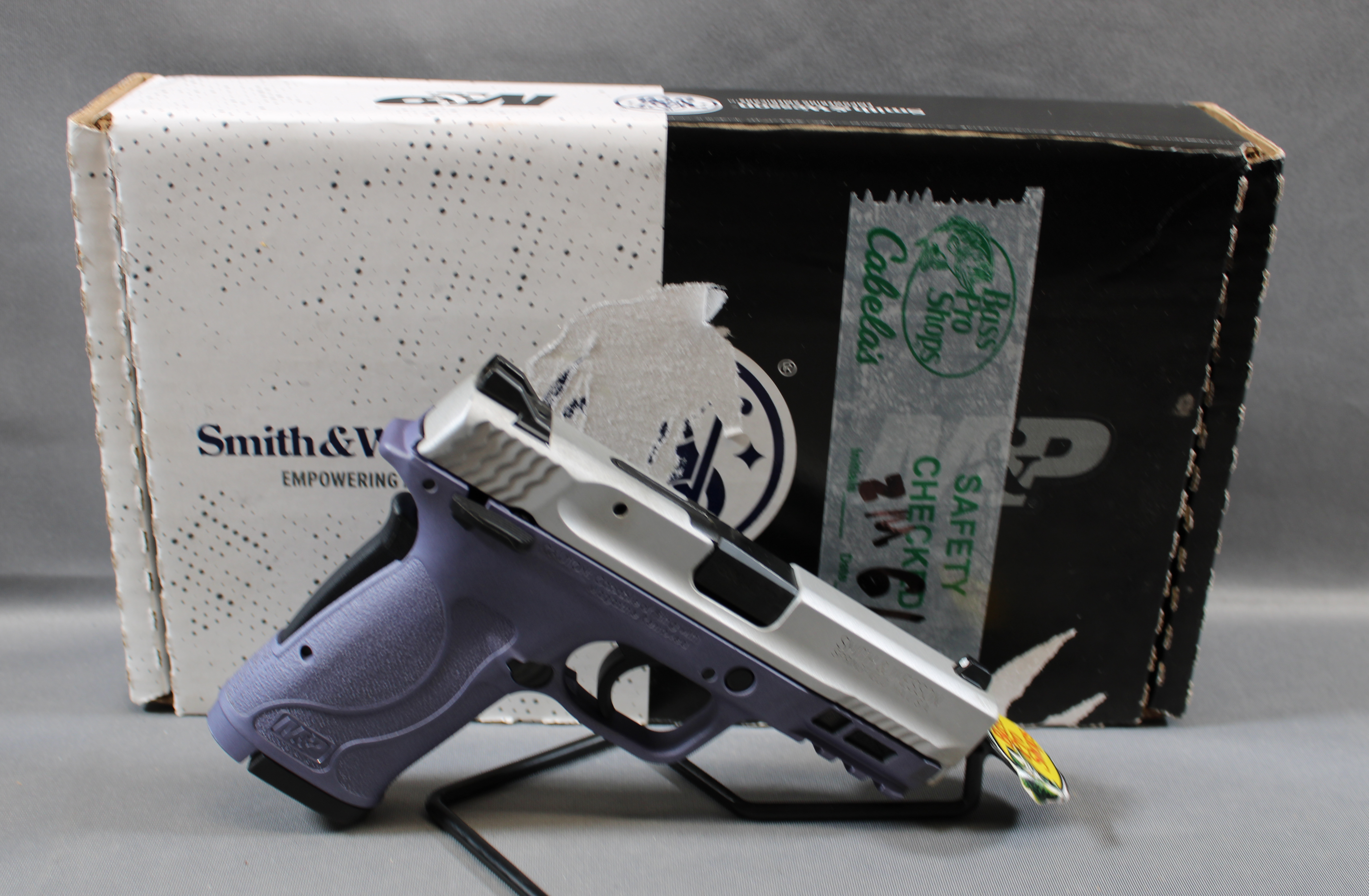 Smith &amp;Wesson ~ M&amp;ampP 380 Shield EZ ~ .380 Auto - Smith & Wesson
