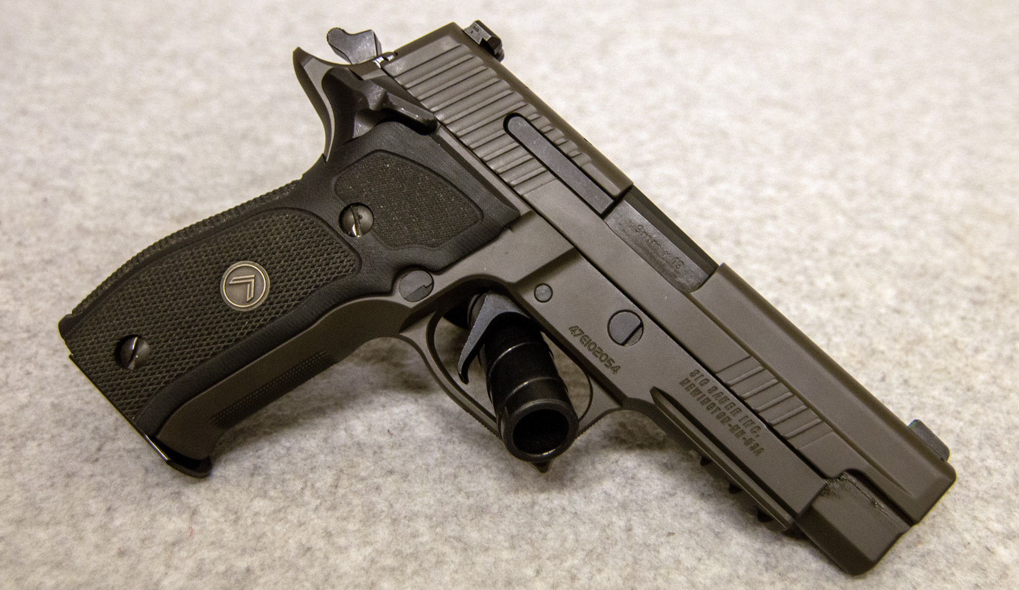 SIG Sauer ~ P226 Legion ~ 9 mm - Sig Sauer