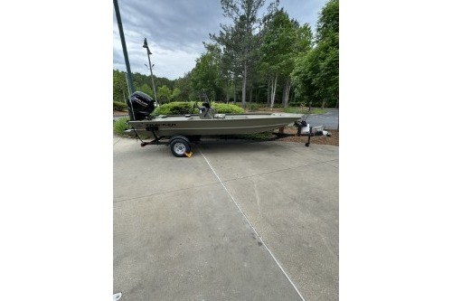  2027 TRACKER GRIZZLY 1860 CC - $29430.00 at Bass Pro Shops