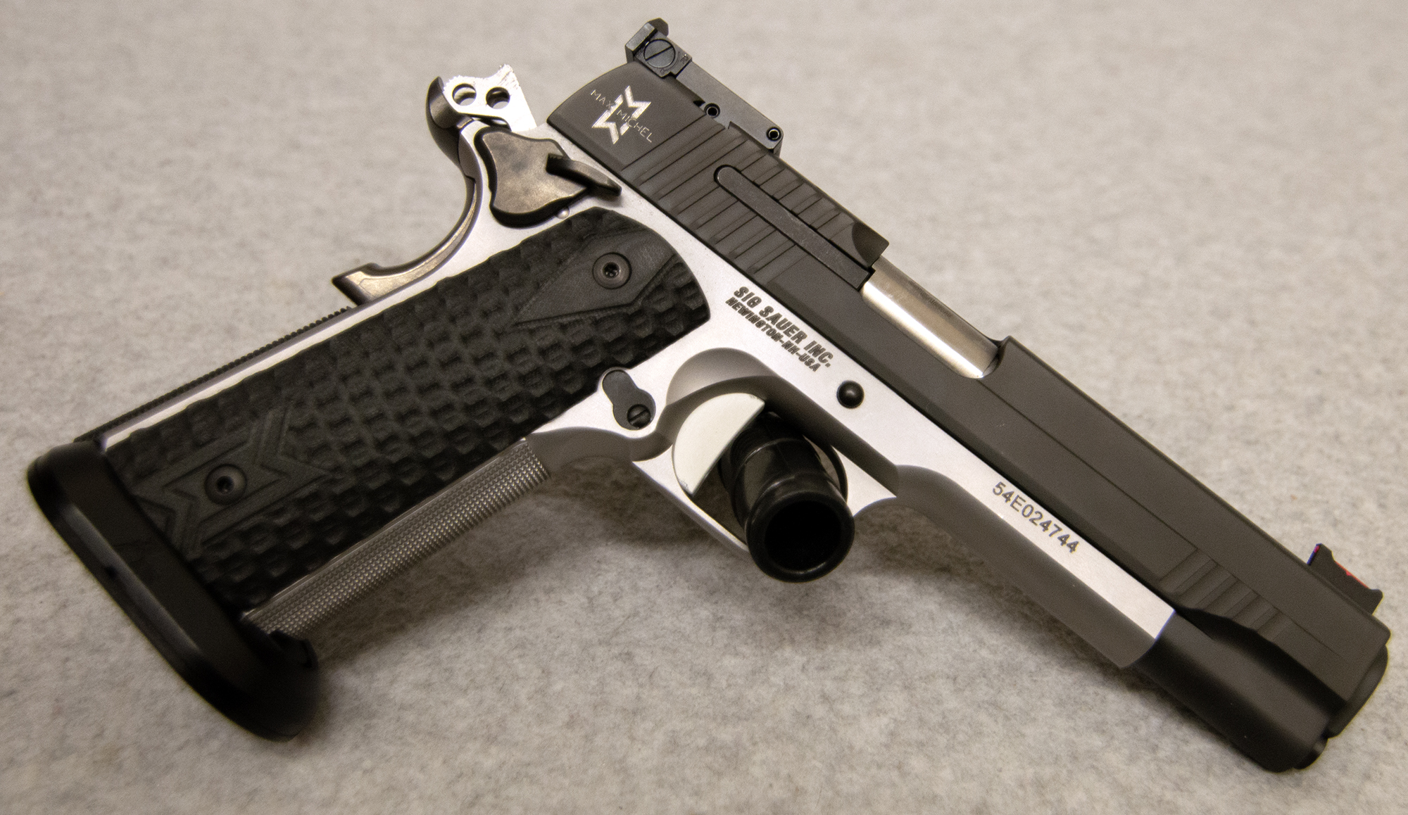SIG Sauer ~ 1911 Max Michel ~ 9 mm - Sig Sauer
