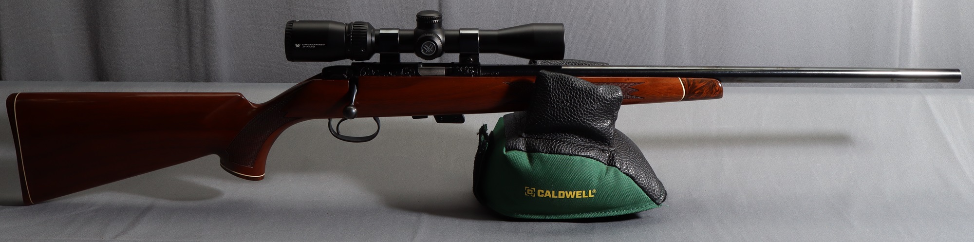 Remington ~ 541-S Custom Sporter ~ .22 S, L, LR - Remington