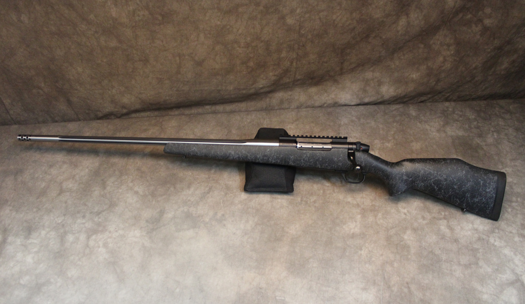  Weatherby~Mark V~Left-hand~.300 Weatherby Mag - $1599.99 at Bass Pro Shops