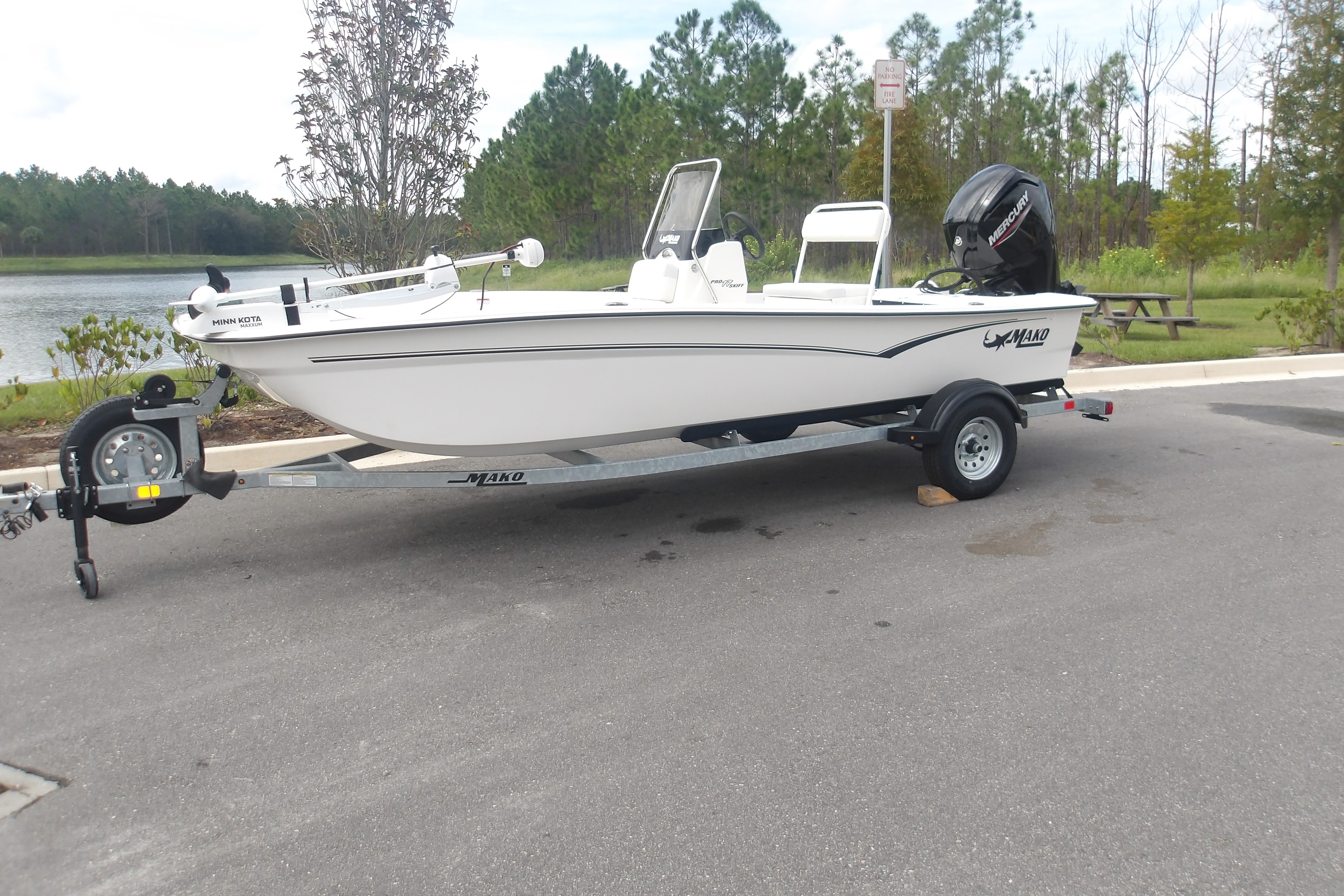  2027 MAKO PRO SKIFF 17 CC - $32690.00 at Bass Pro Shops