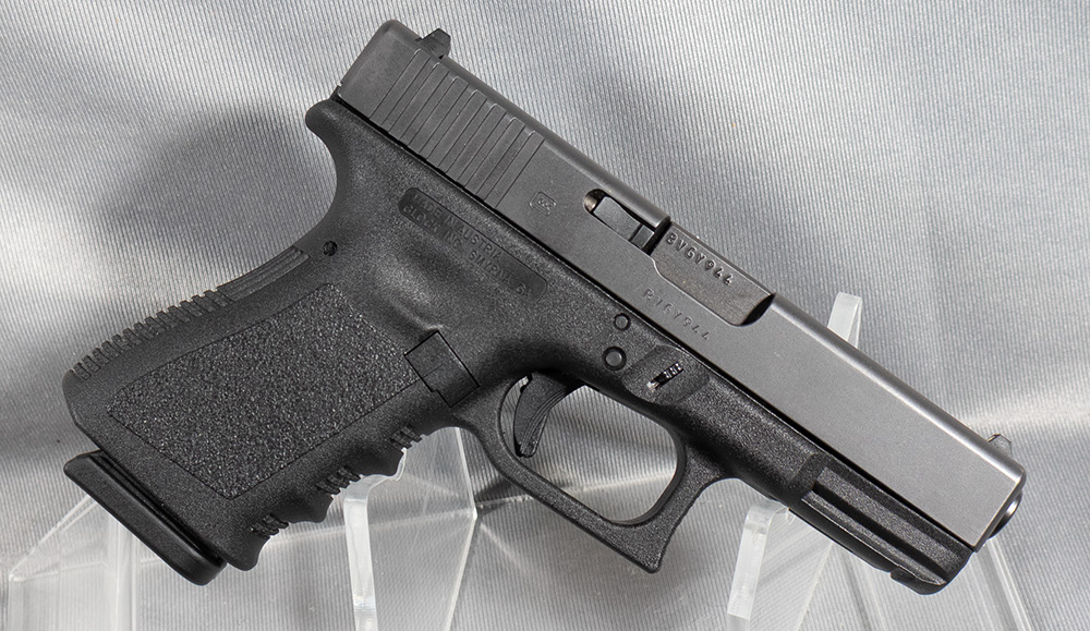 Glock ~ 19 Gen 3 ~ 9mm Luger - Glock