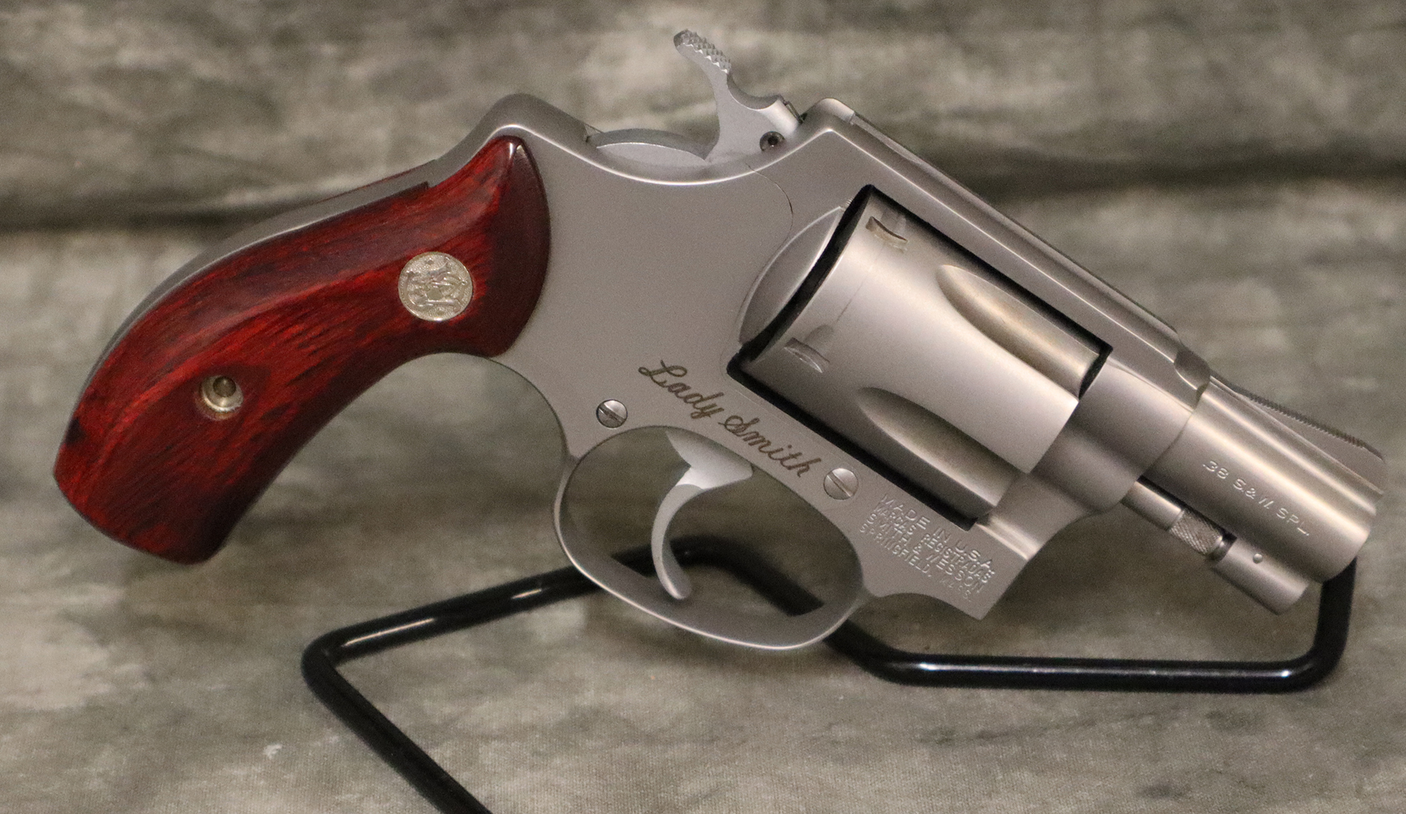 Smith Smith & Wesson~60-7 Lady Smith~38 S&W Special - $459.99 at Bass Pro Shops