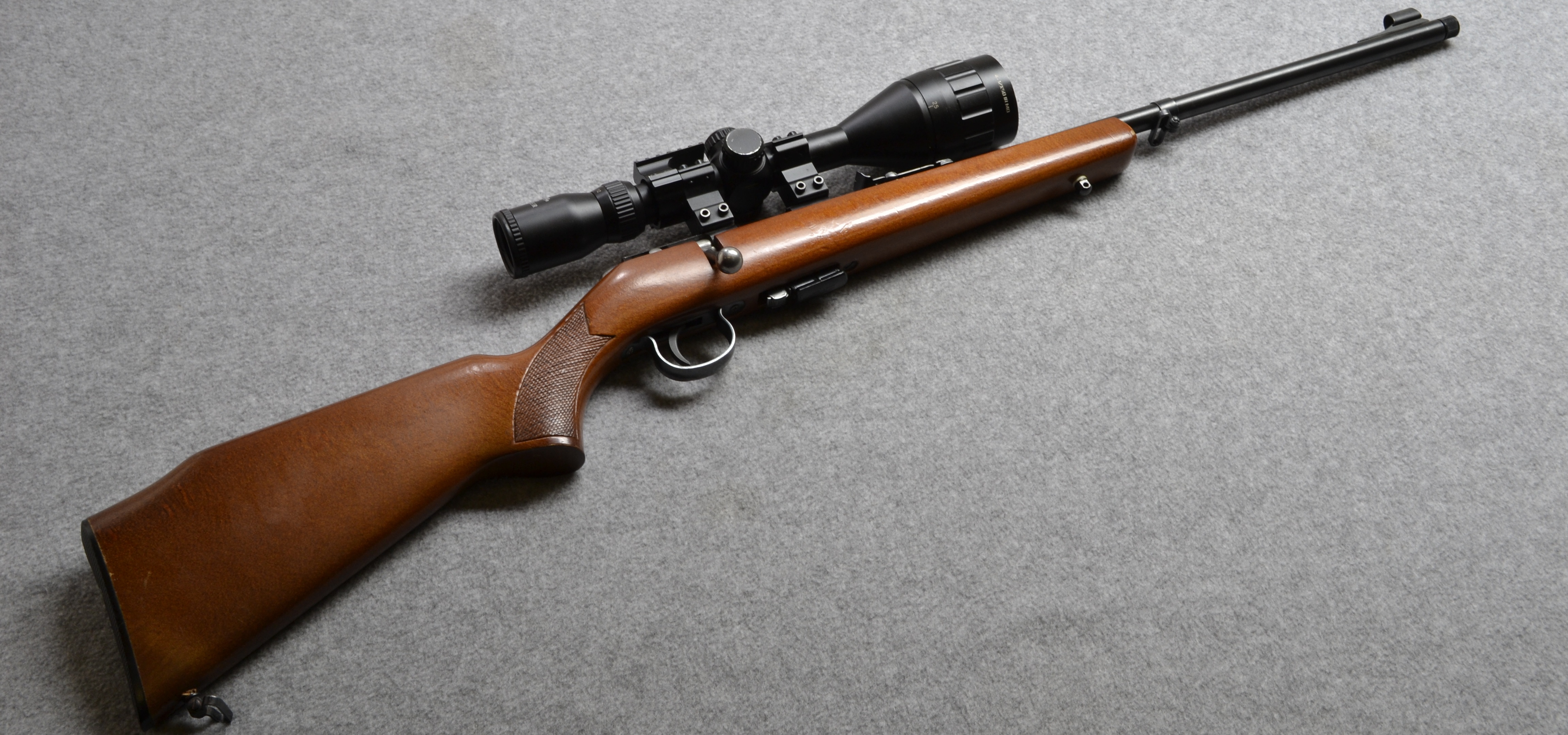 Anschutz~1450~.22 LR. - Anschutz