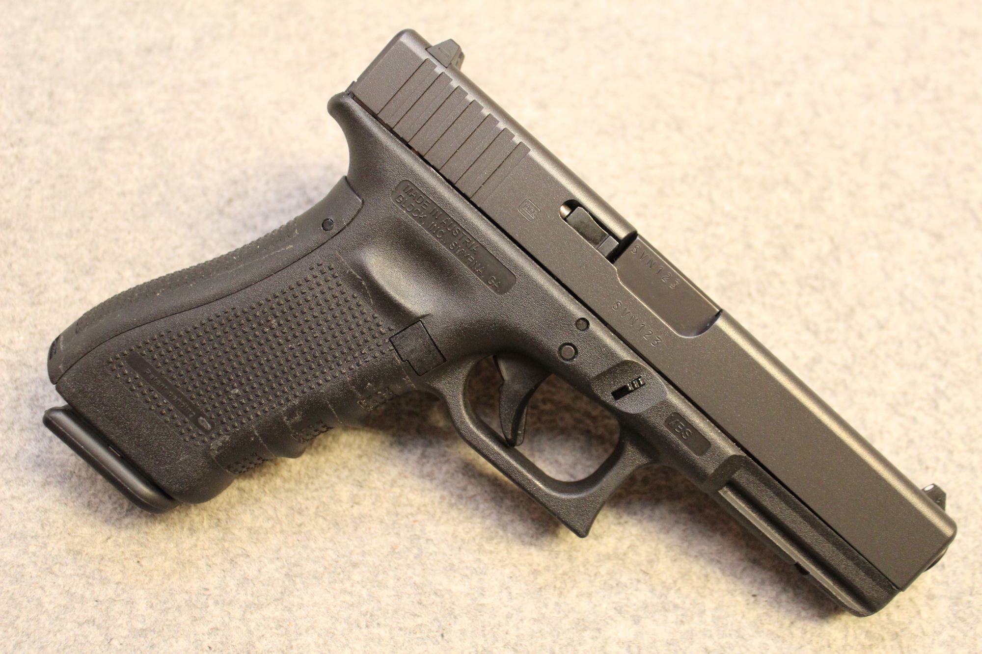 Glock ~ 17 Gen 4 ~ 9mm Luger - Glock