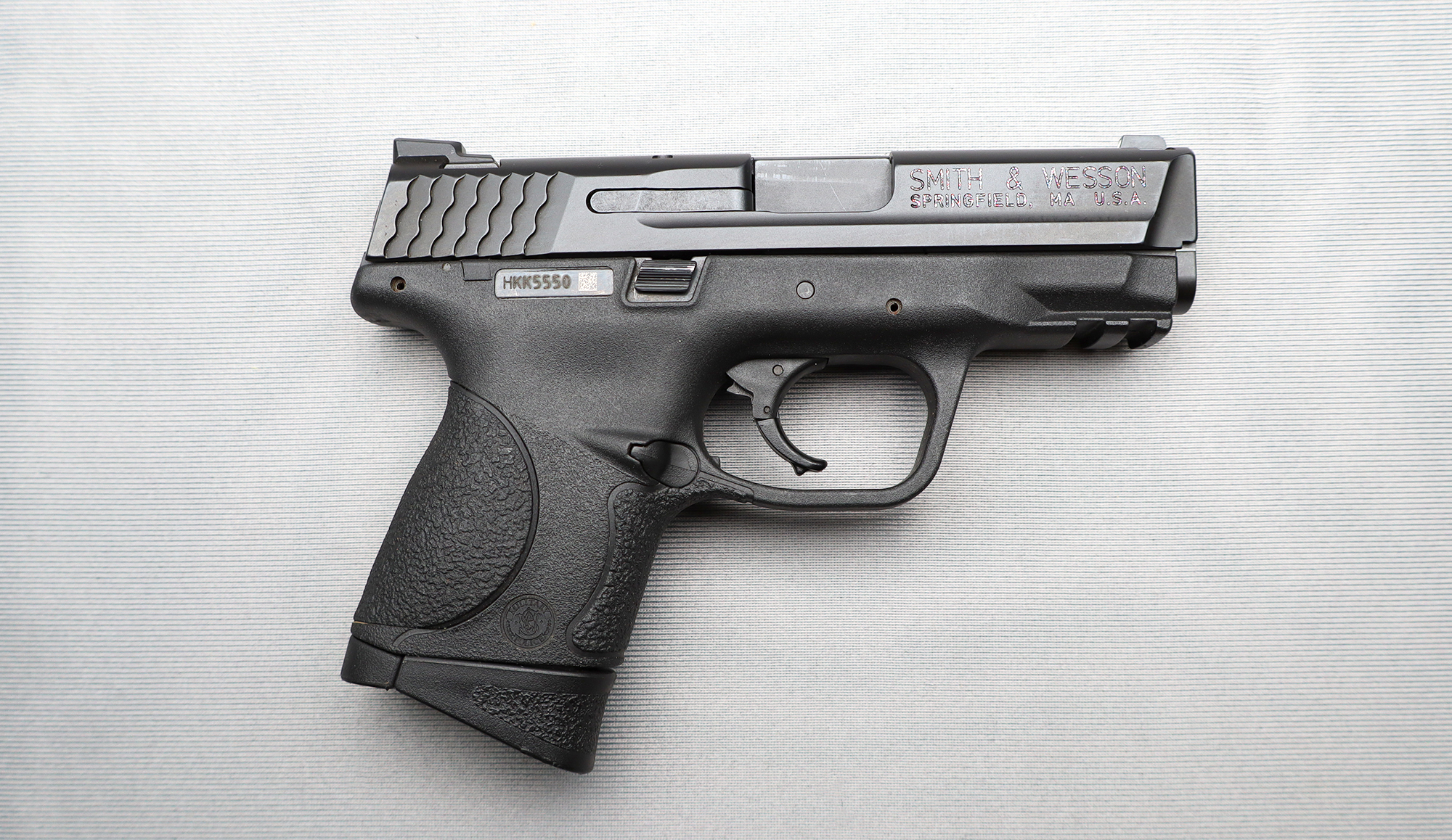 Smith & Wesson ~ M&P 40C ~ .40 S&W