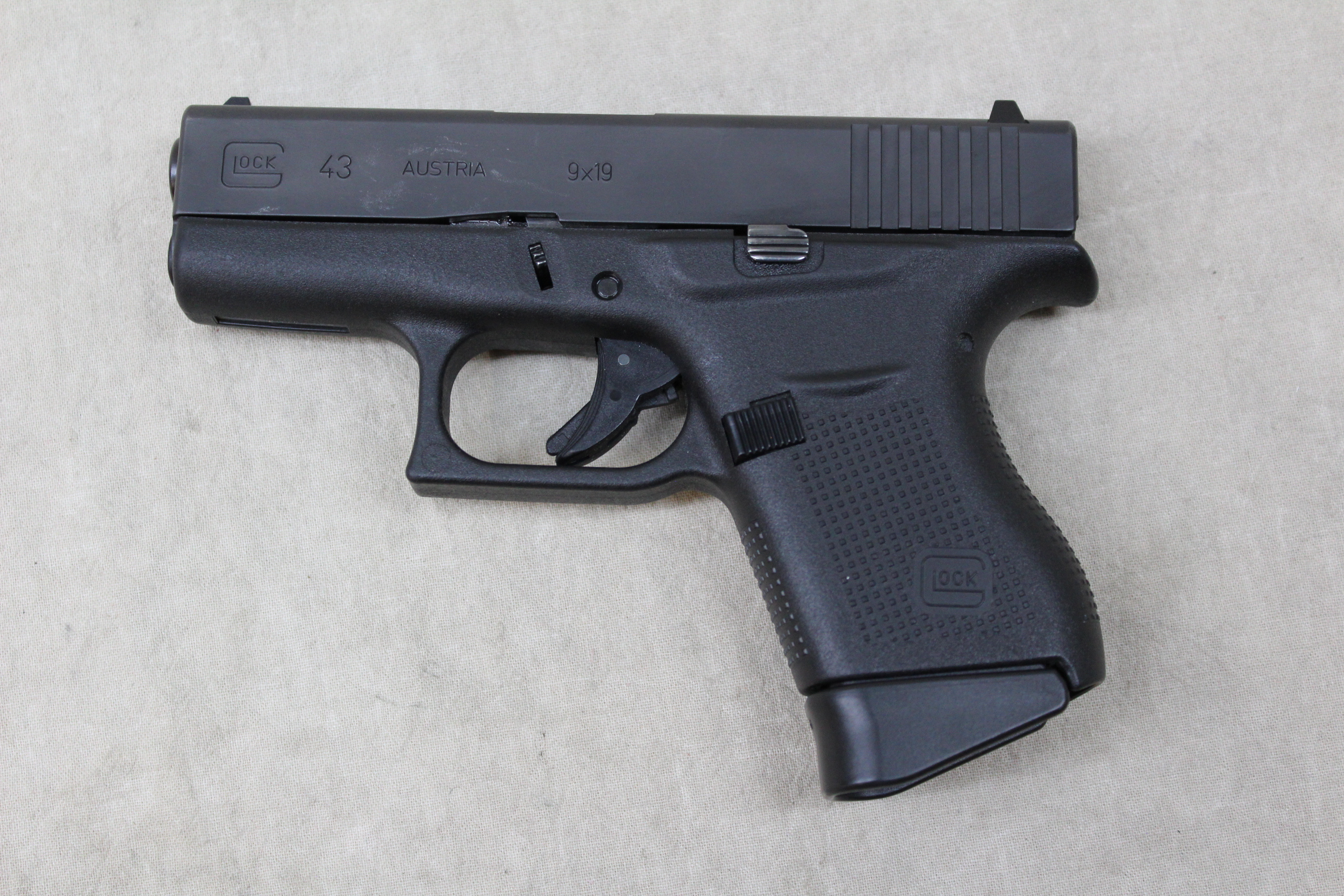 Glock 43 ~ 9mm Luger ~