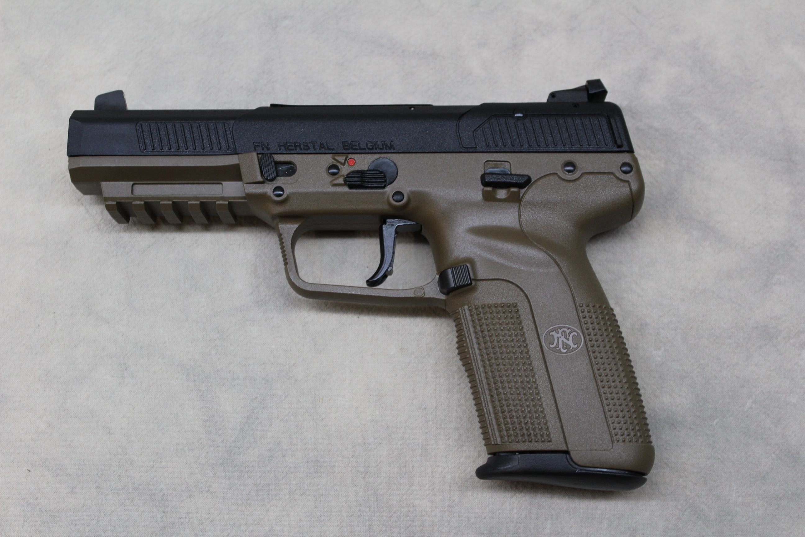 FN Five-seveN ~ 5.7x28mm ~