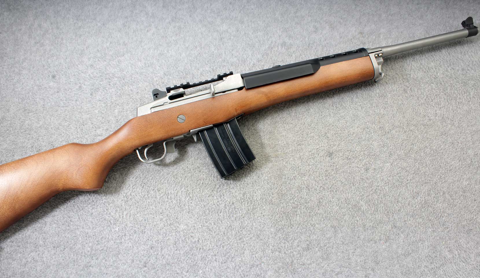 Ruger ~ Mini-14 Model 05802 ~ 5.56x45mm NATO - Ruger
