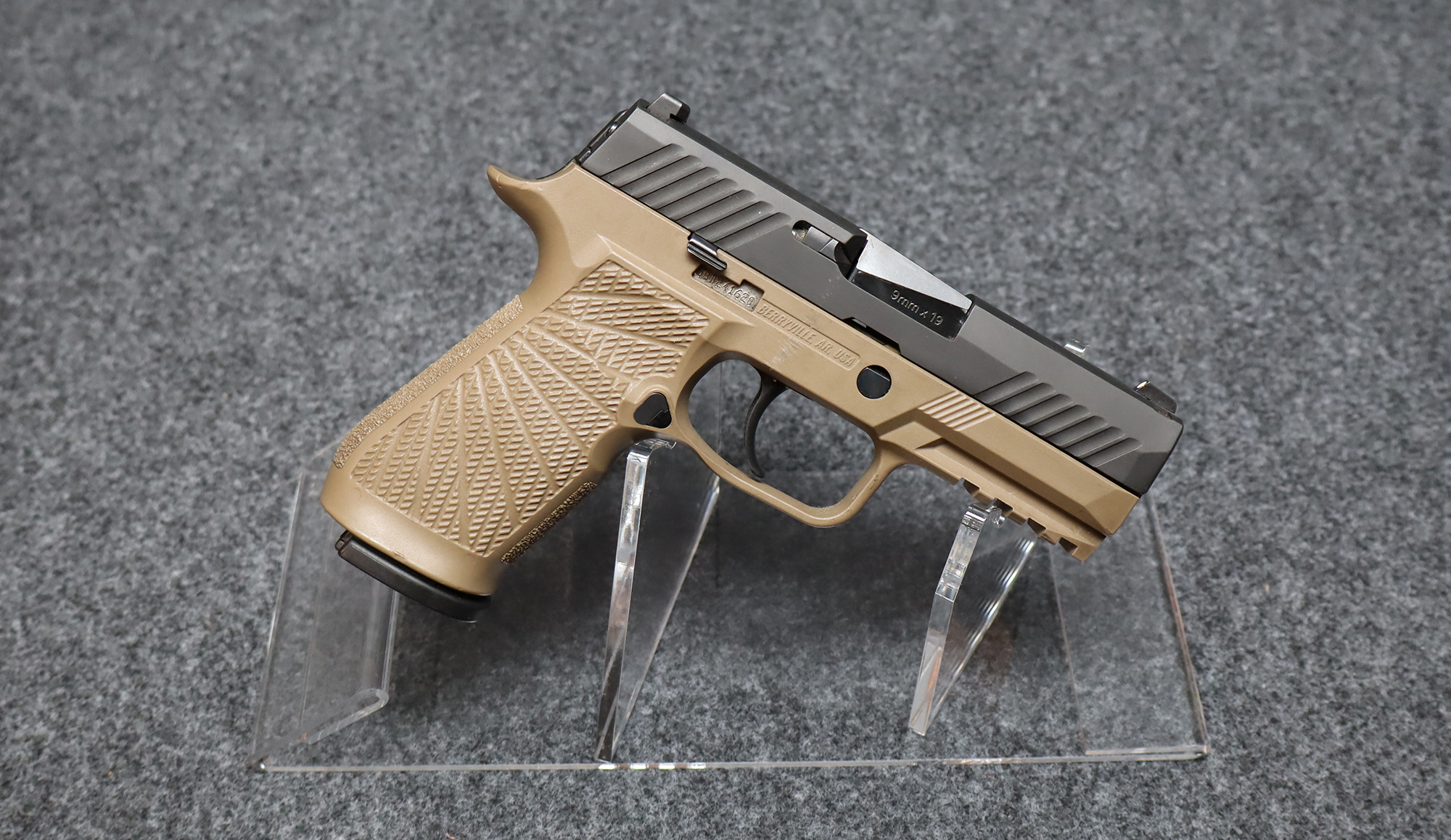 Sig Sauer ~ Model P320 ~ 9mm Luger (5501205) - Sig Sauer