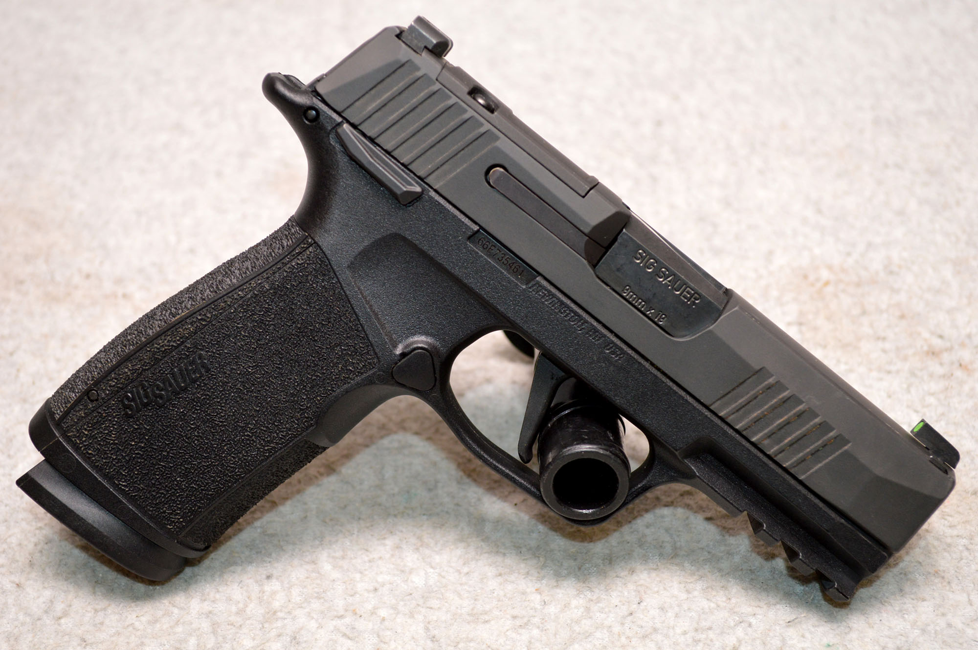 SIG SAUER ~ P365 XMacro ~ 9mm Luger - Sig Sauer
