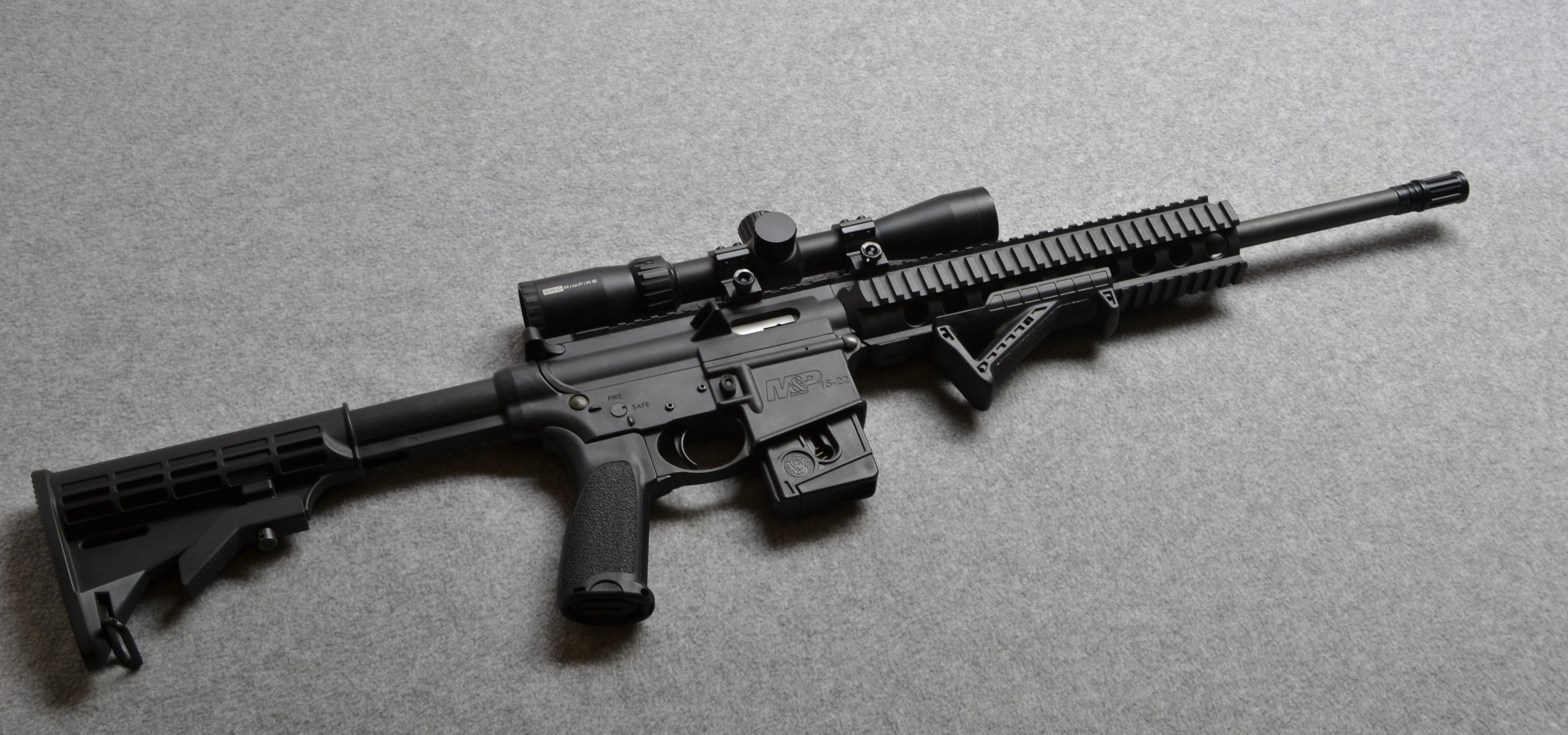 Smith &Wesson~M&ampP 15-22~.22 LR. - Smith & Wesson