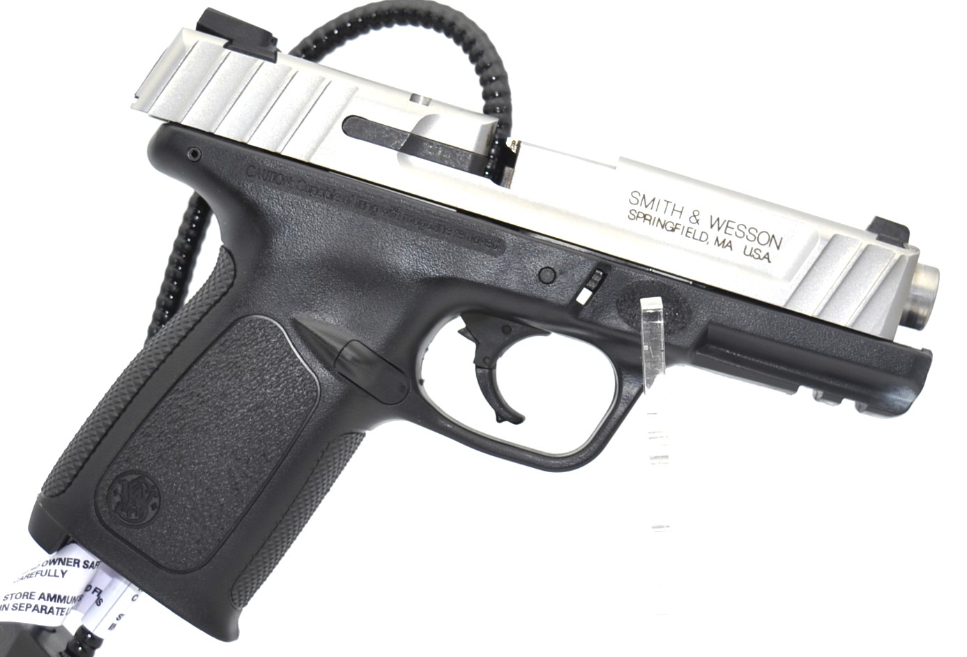SMITH &WESSON~SD40 VE~.40 S&ampW - Smith & Wesson