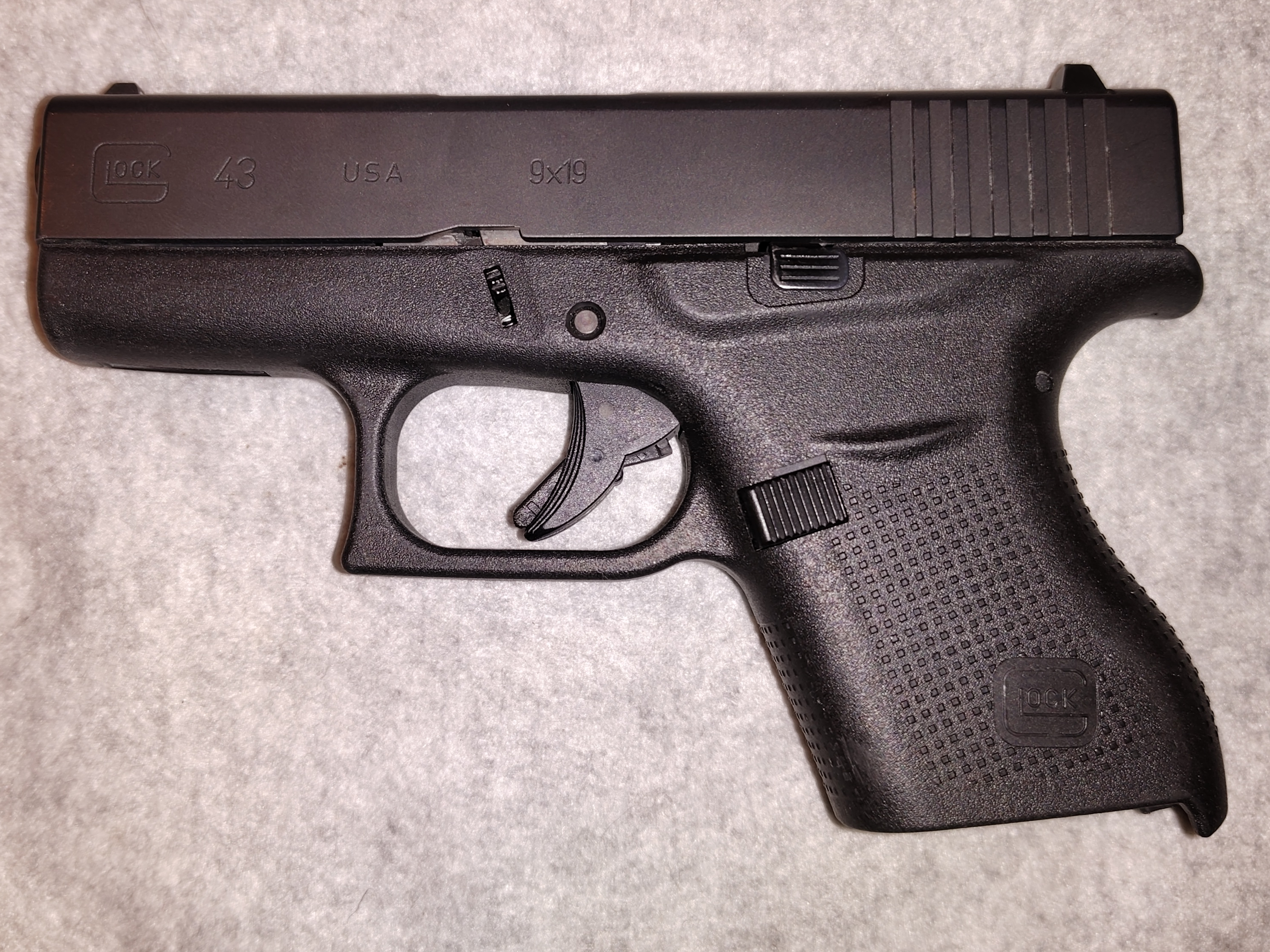 GLOCK ~ 43 ~ 9MM LUGER
