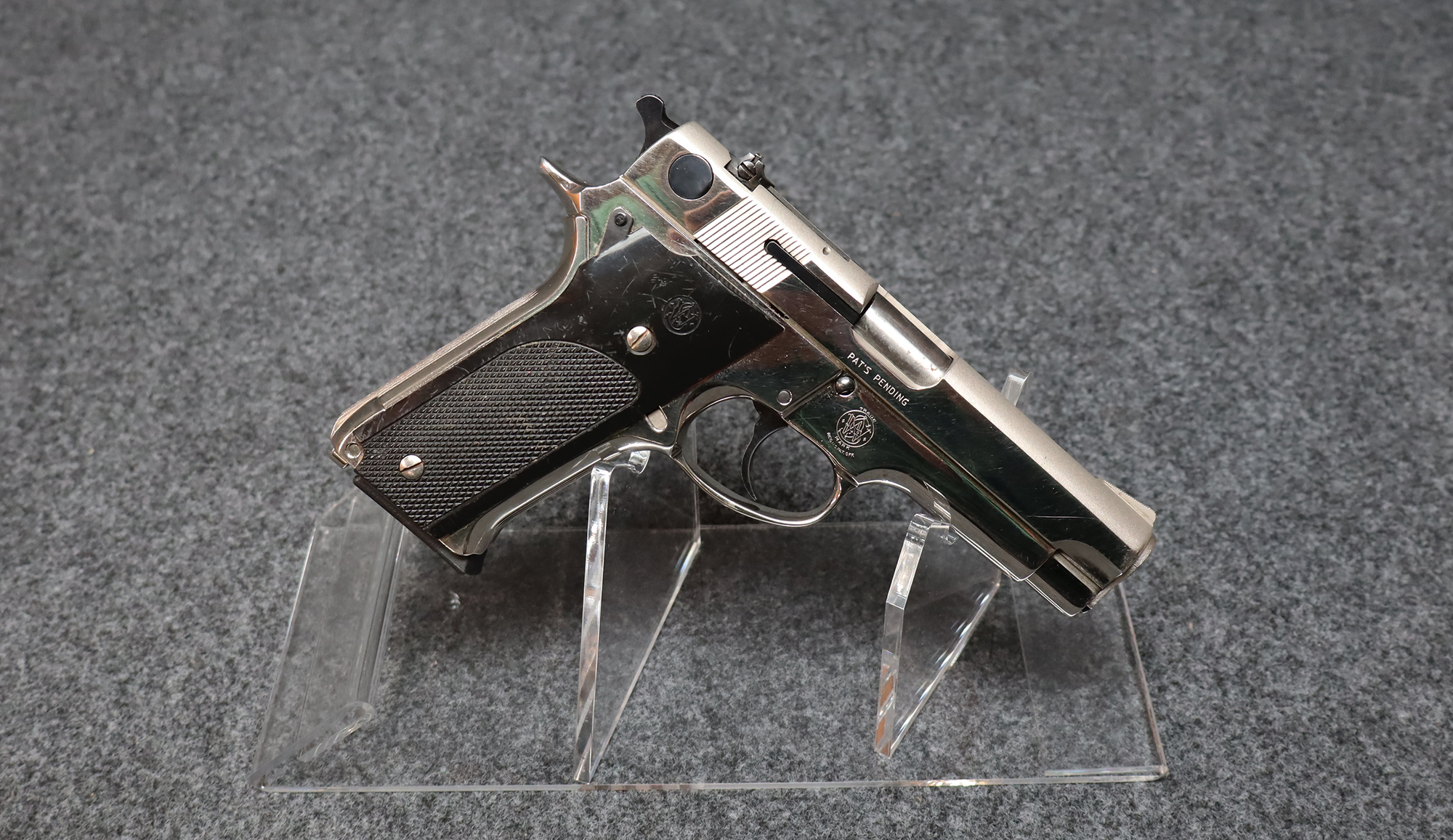 Smith &Wesson ~ Model 59 ~ 9mm Luger (5505112) - Smith & Wesson