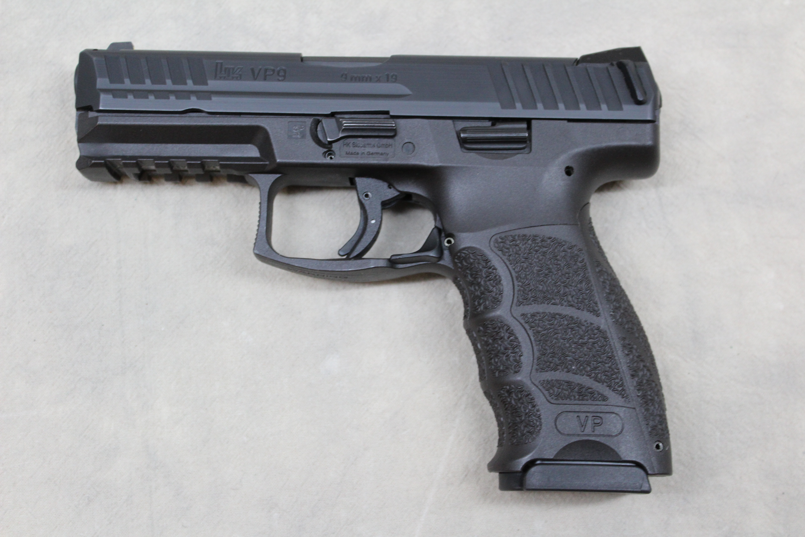 HK VP9 ~ 9mm Luger ~