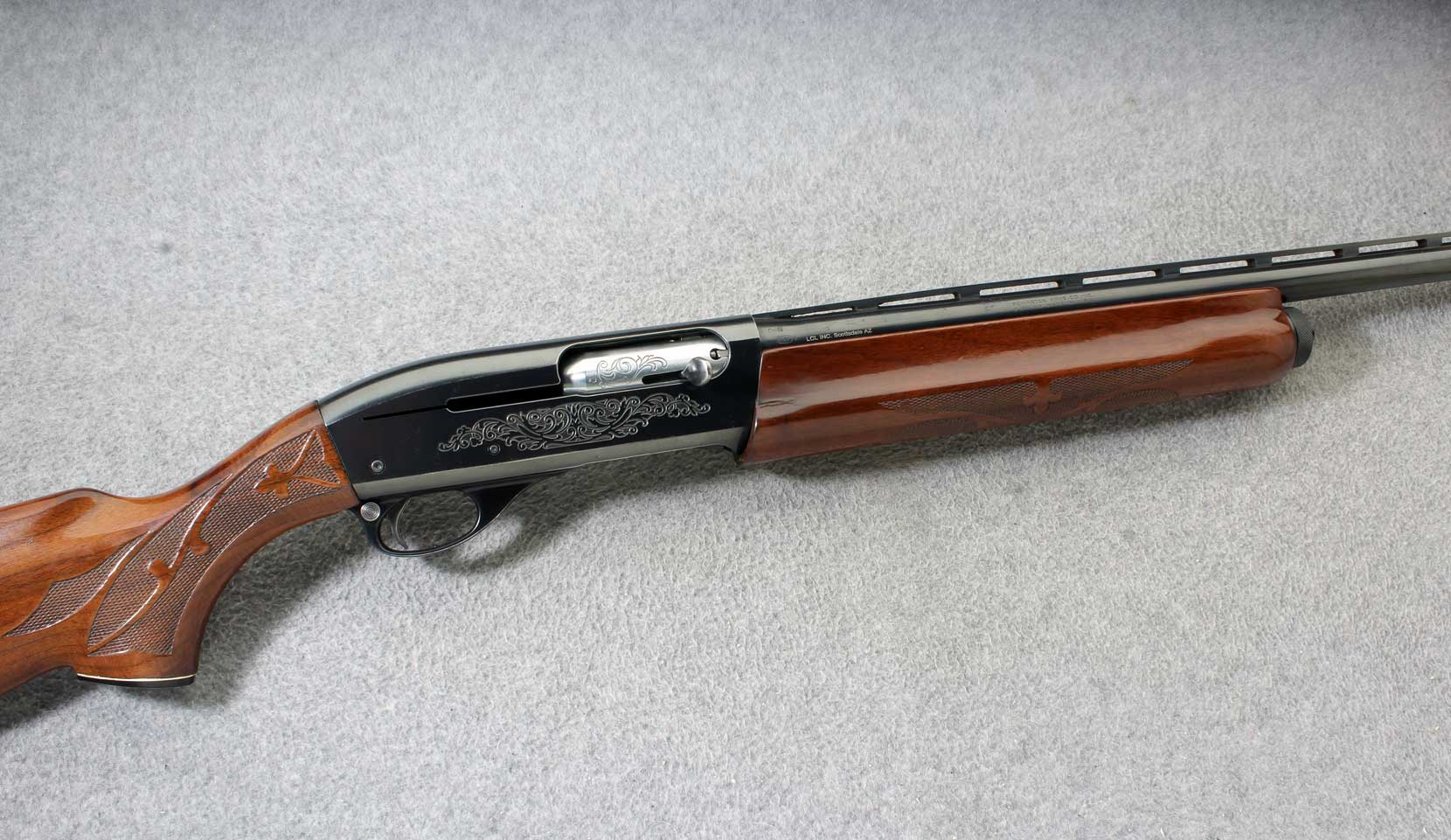 Remington ~ Model 1100 ~ 12 Gauge - Remington