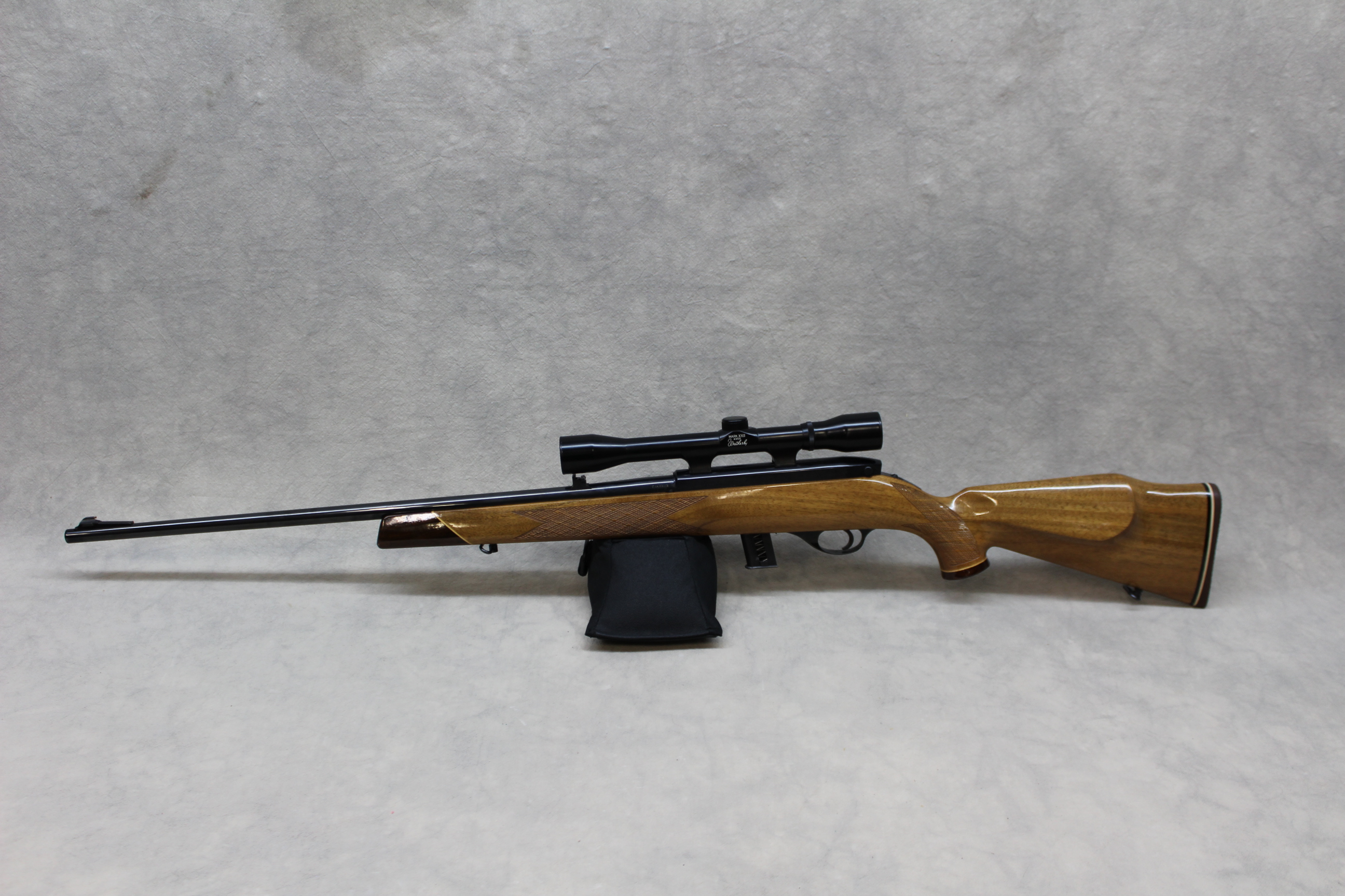 Weatherby Mark XXII ~ .22 Long Rifle ~ - Ruger