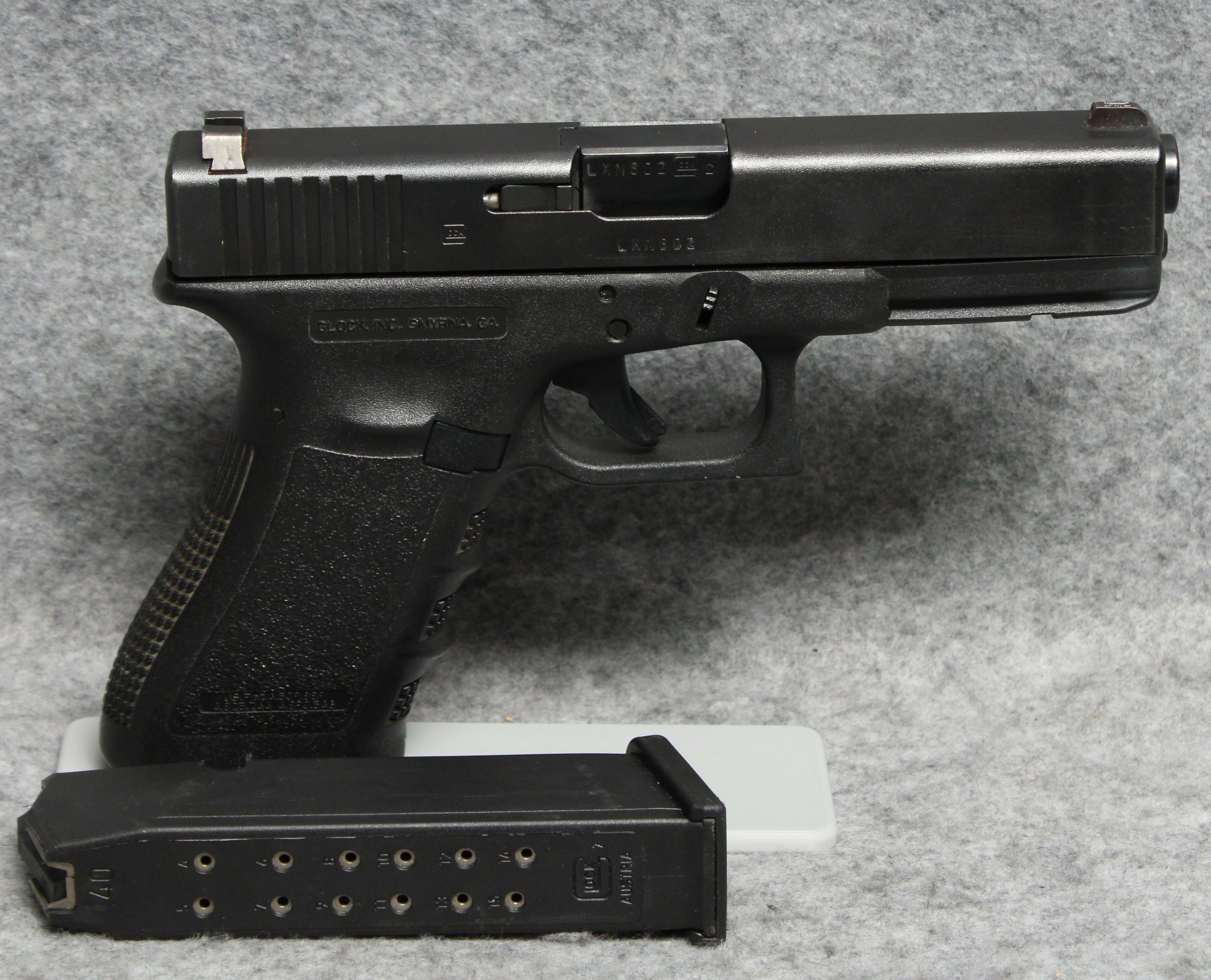 Glock ~ 22 ~ .40 S&ampW - Glock
