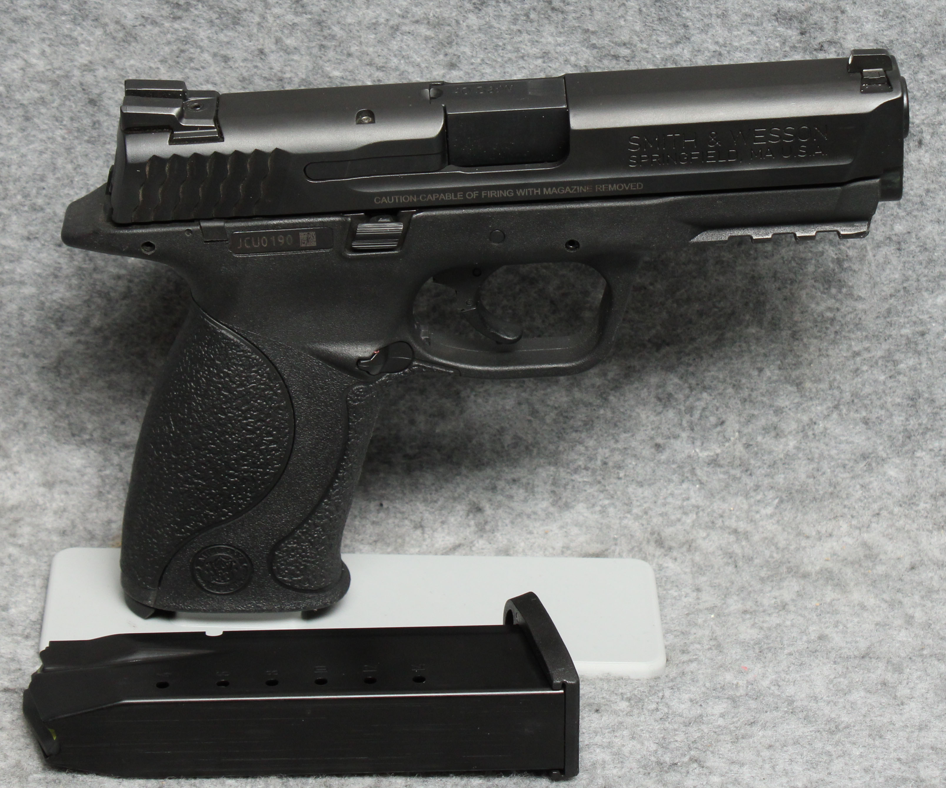 Smith &Wesson ~ M&ampP 40 ~ .40 S&ampW - Smith & Wesson