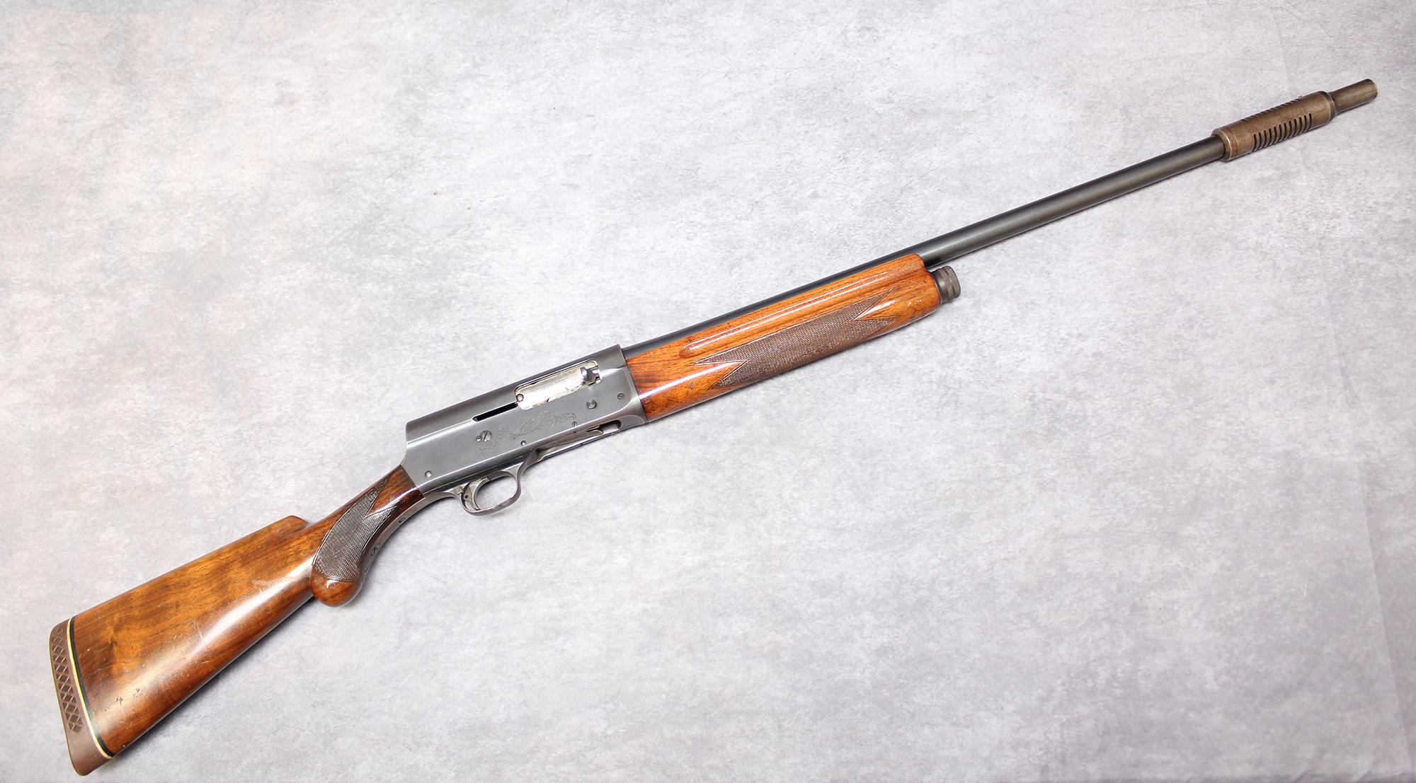 BROWNING ARMS CO. ~ A5 SWEET SIXTEEN ~ 16 GAUGE