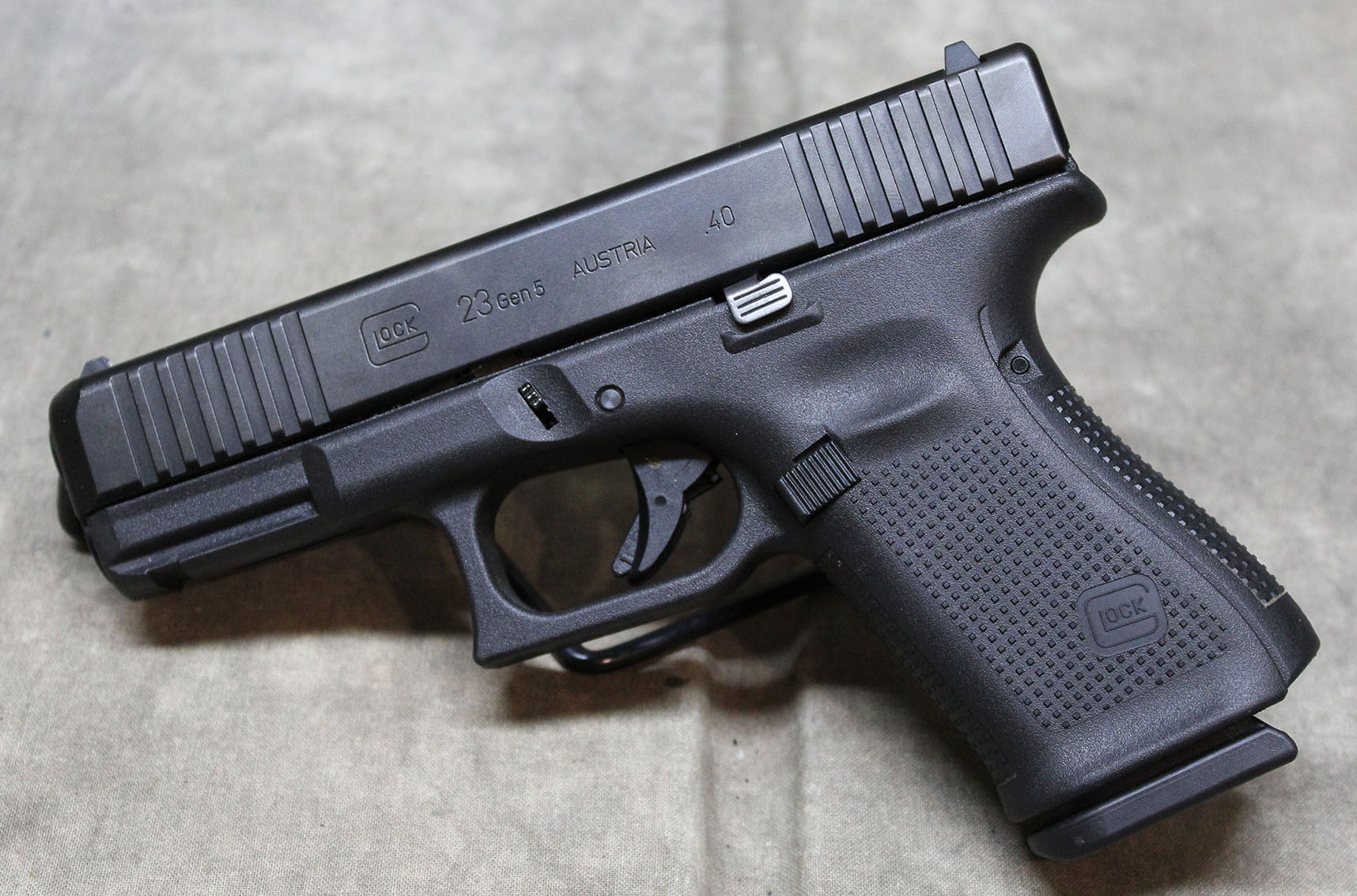 Glock ~ 23 Gen 5 ~ .40 - Glock