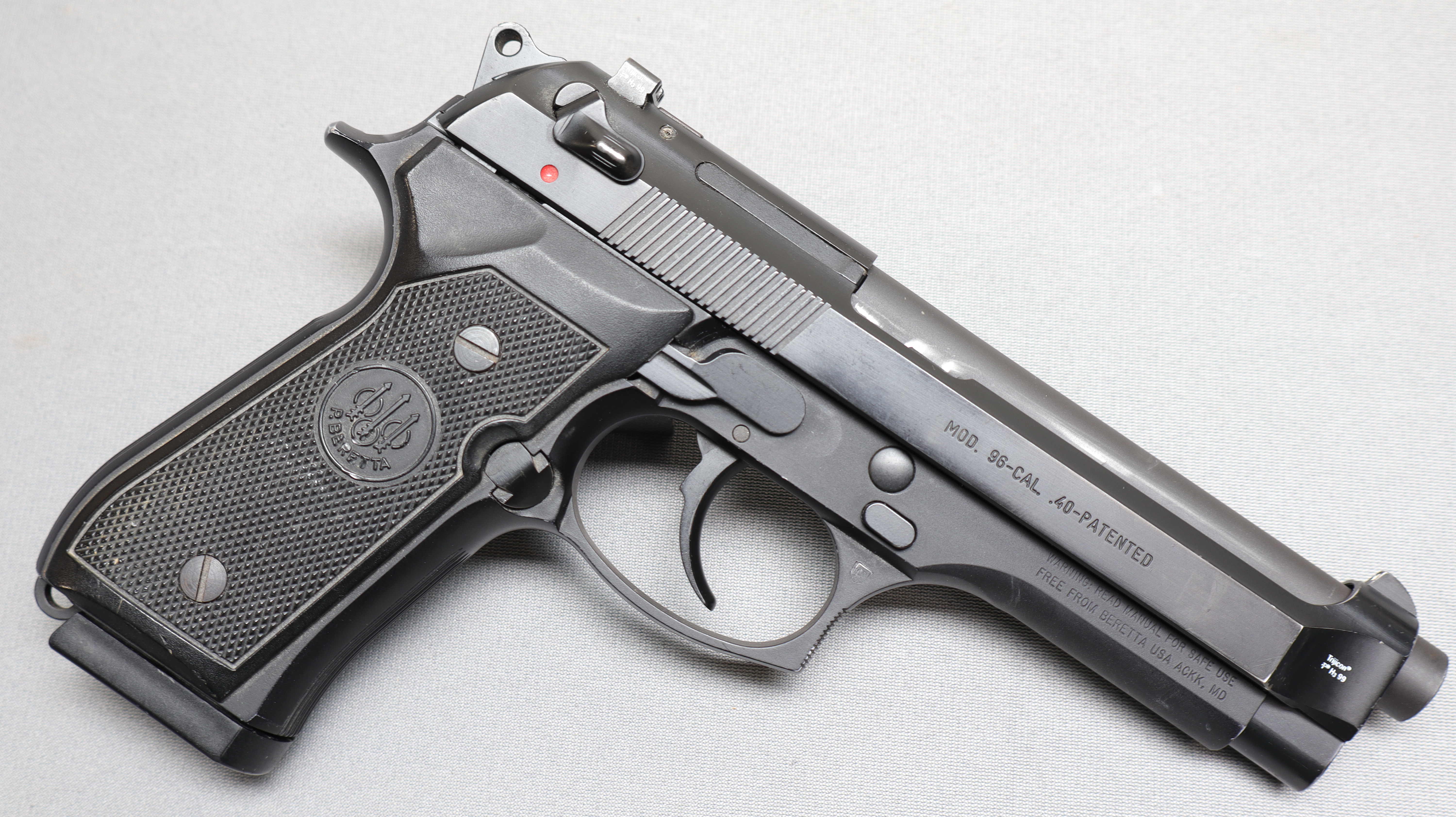 Beretta 96 .40 S&ampW - Beretta