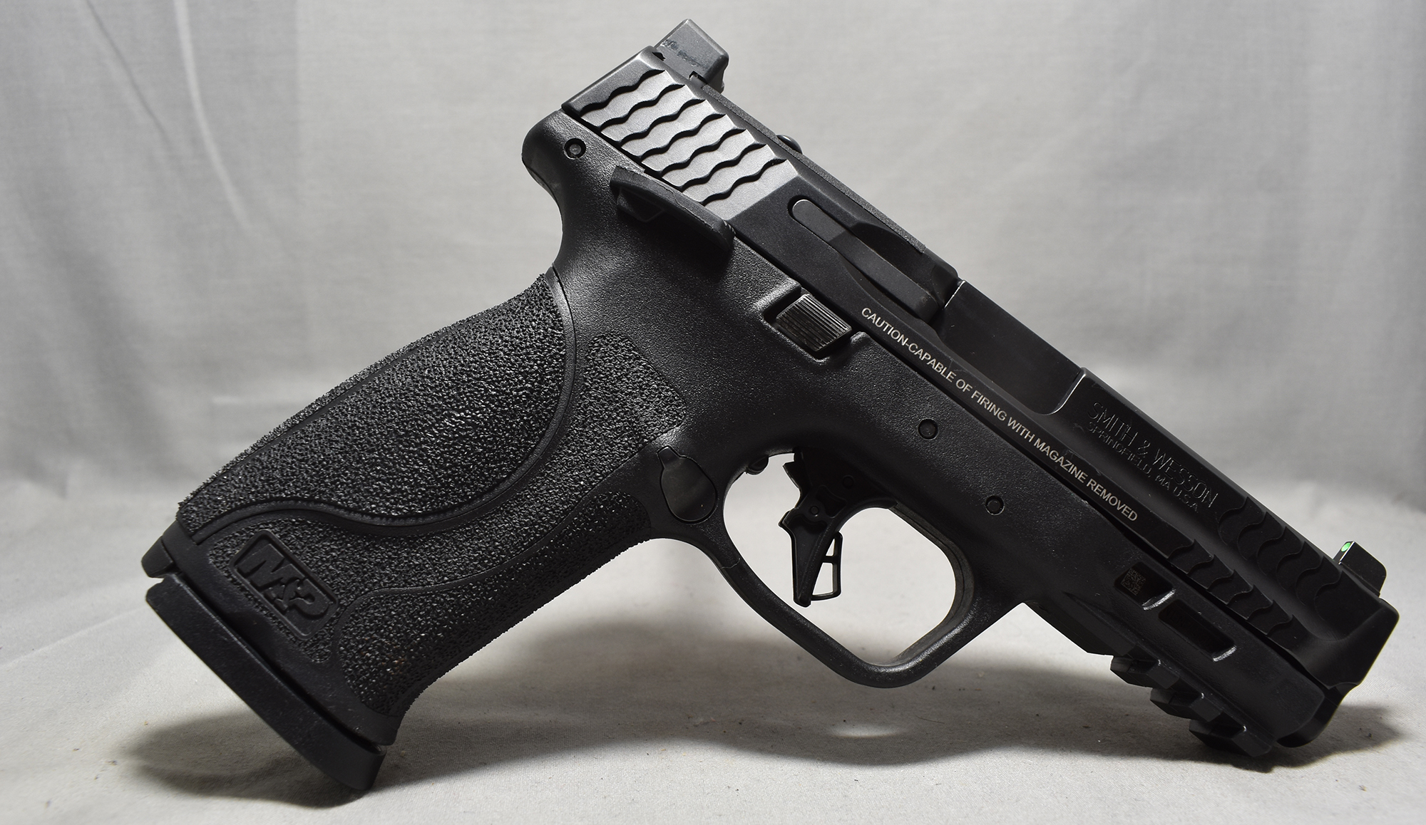 Smith &amp;Wesson ~ M&amp;ampP 9 ~ 9mm Luger - Smith & Wesson