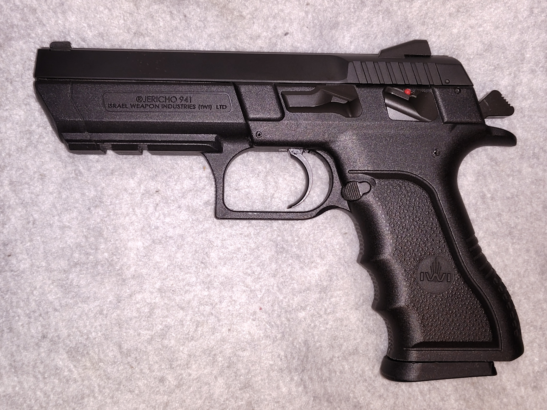 IWI ~ JERICHO 941 ~ 9MM LUGER