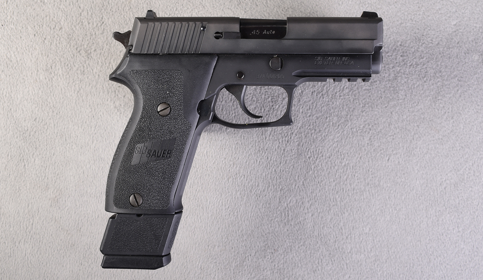 SIG Sauer ~ P220 ~ .45 Auto - Sig Sauer