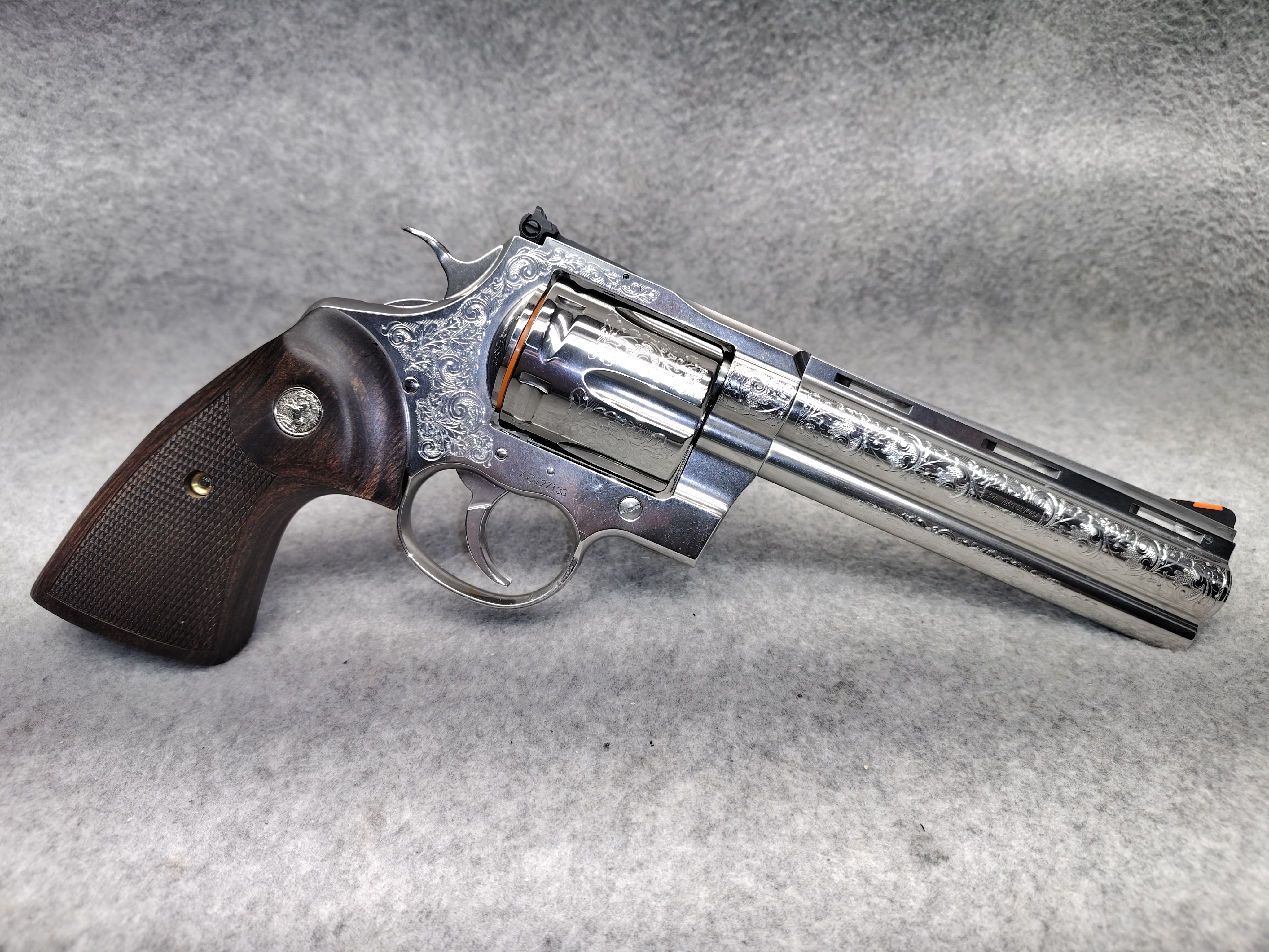 COLT ~ ANACONDA ~ .44 MAGNUM - Colt