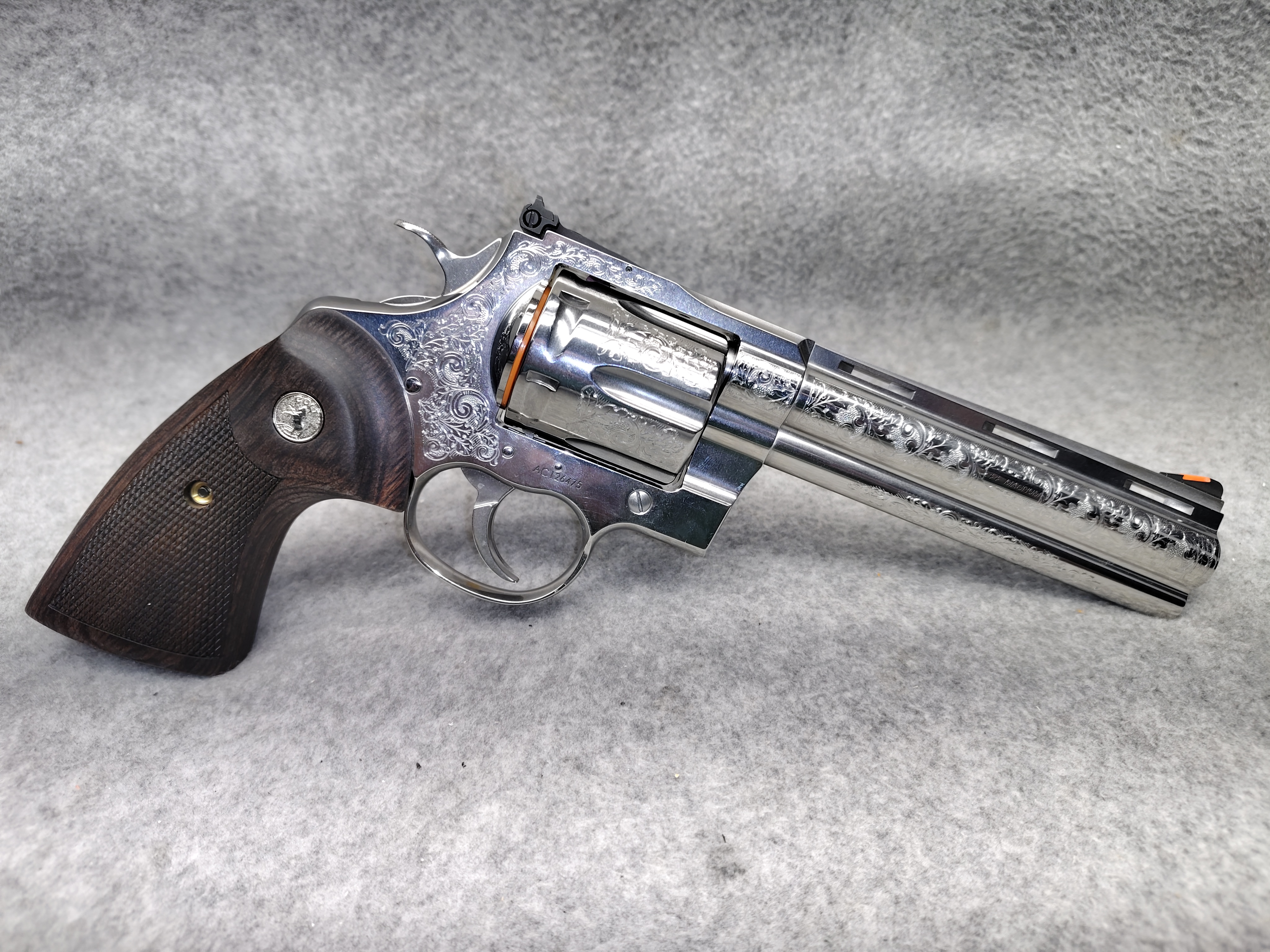 COLT ~ ANACONDA ~ .44 MAGNUM - Colt