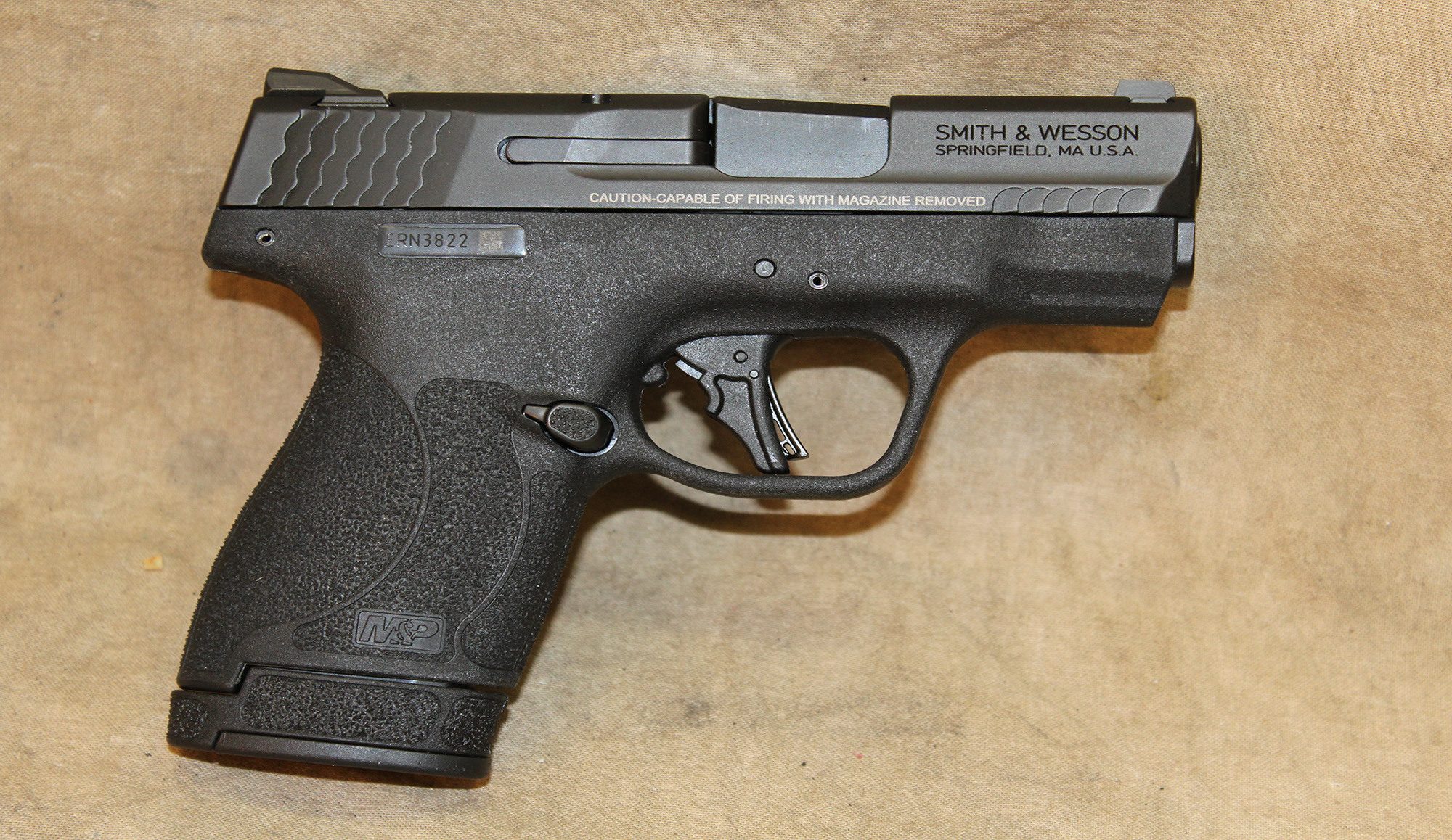 ~ Smith &Wesson ~ M&ampP 9 Shield ~ 9MM ~ - Smith & Wesson