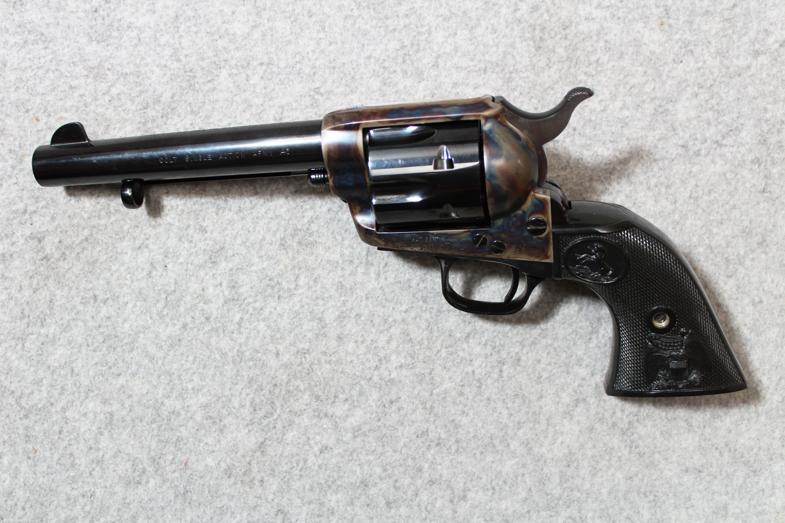 Colt ~ Single Action Army ~ .45 Colt ~ Revolver - Colt